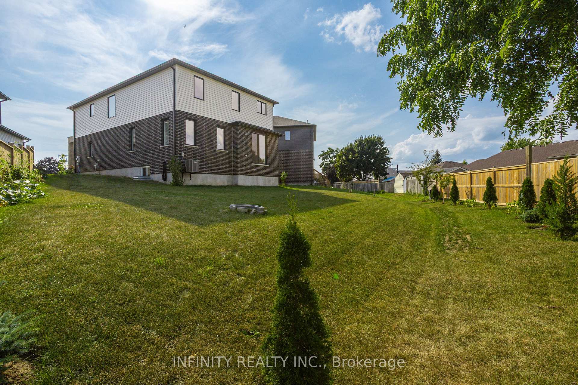 Photo 40 of 25 Welch Court, St. Thomas — HOMEH