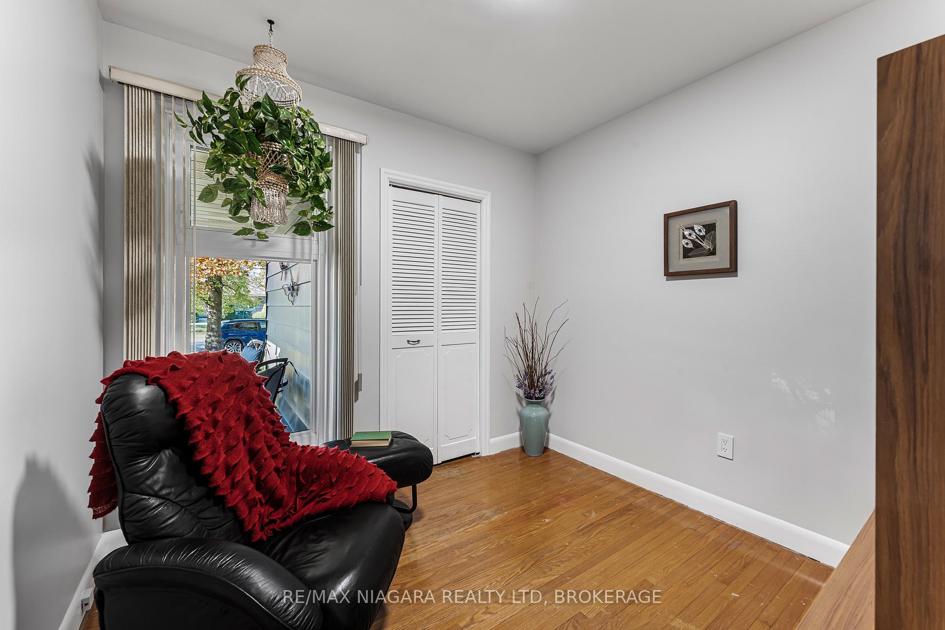 Photo 17 of 448 Bunting Road, St. Catharines, Carlton/Bunting — HOMEH
