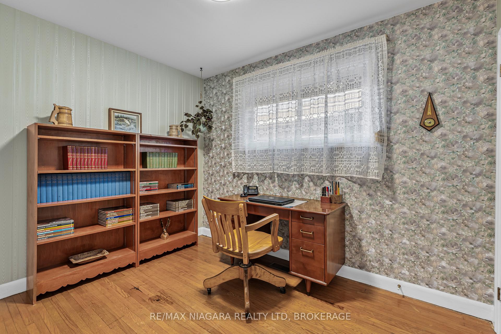 Photo 23 of 448 Bunting Road, St. Catharines, Carlton/Bunting — HOMEH