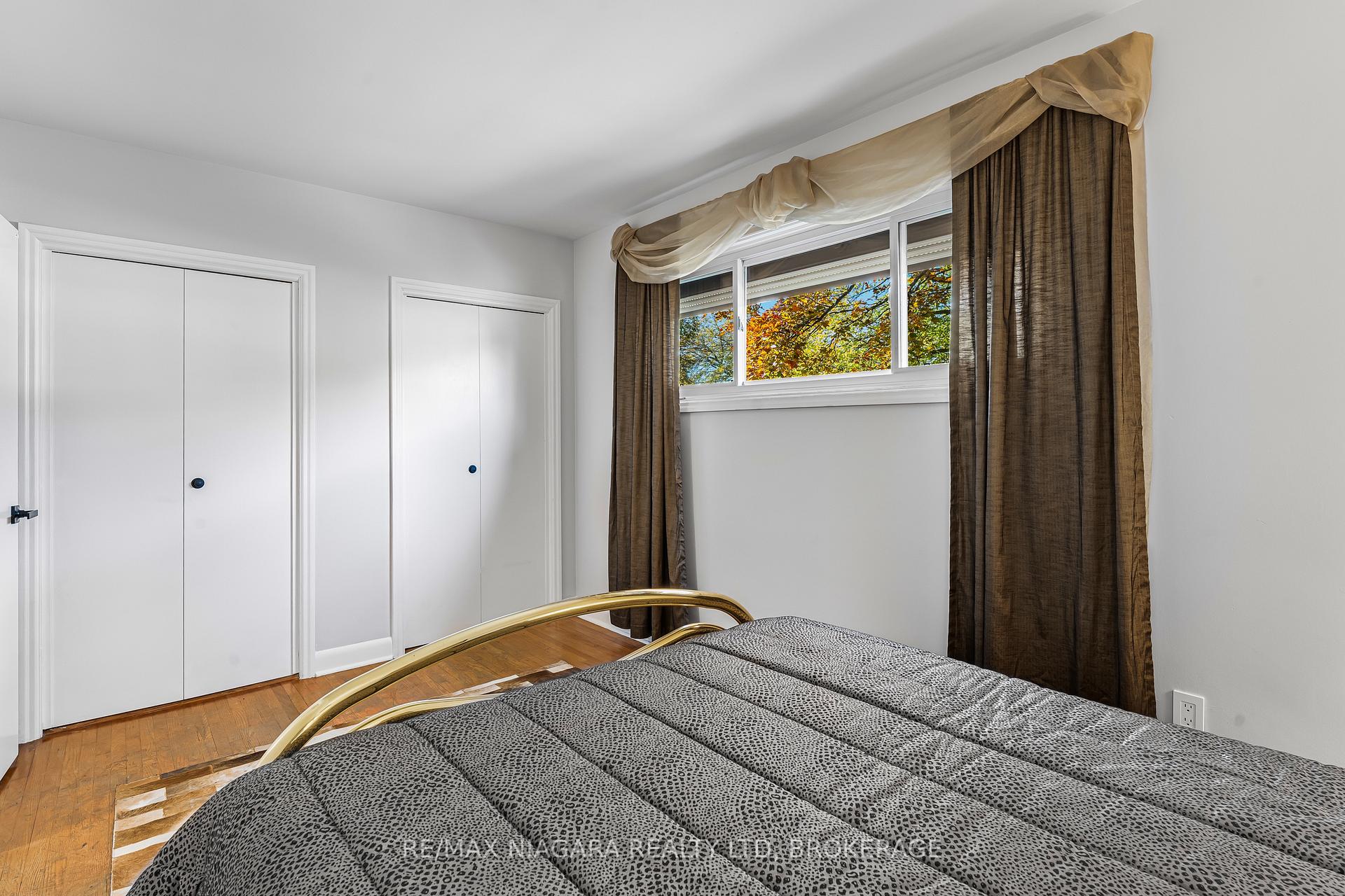 Photo 26 of 448 Bunting Road, St. Catharines, Carlton/Bunting — HOMEH