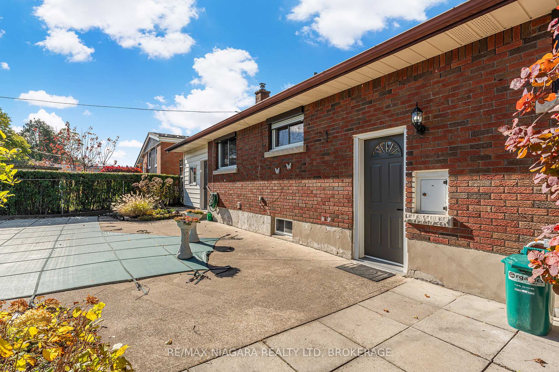 Photo 35 of 448 Bunting Road, St. Catharines, Carlton/Bunting — HOMEH