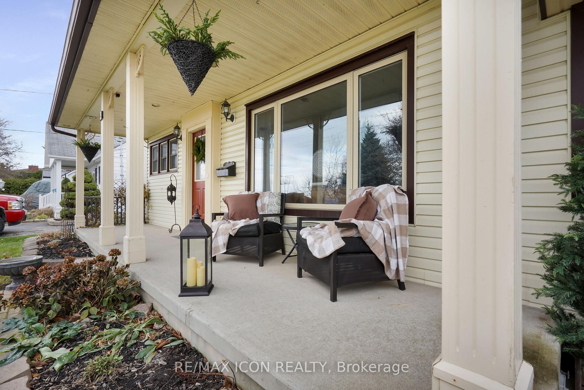 Photo 6 of 4 Sinclair Avenue, St. Thomas — HOMEH