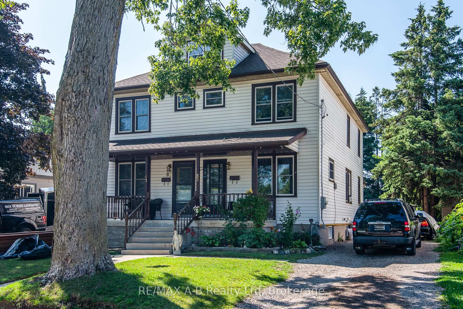 Front of 83 East Gore Street