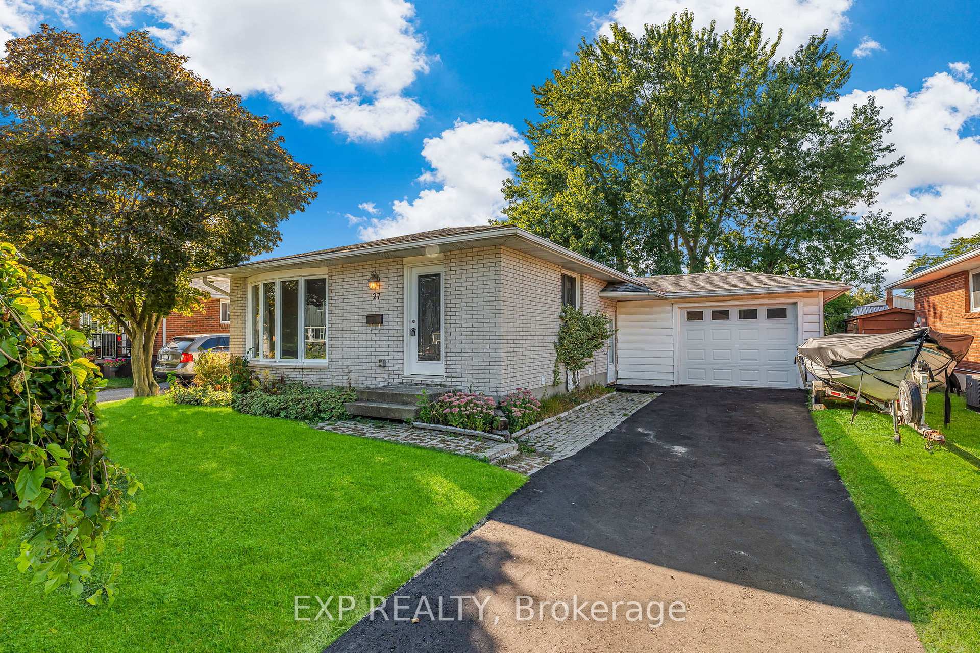 Photo 1 of 27 Locke Avenue, St. Thomas — HOMEH