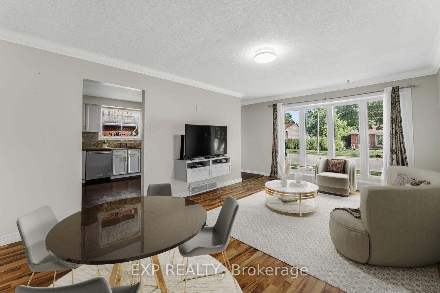 Photo 5 of 27 Locke Avenue, St. Thomas — HOMEH