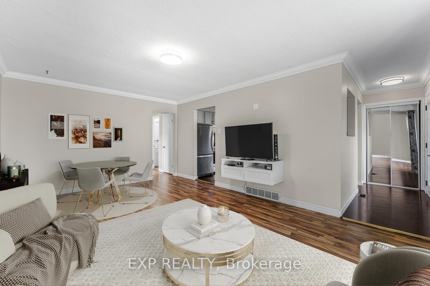 Photo 6 of 27 Locke Avenue, St. Thomas — HOMEH