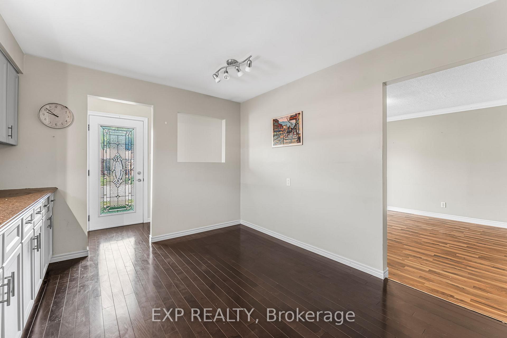 Photo 12 of 27 Locke Avenue, St. Thomas — HOMEH