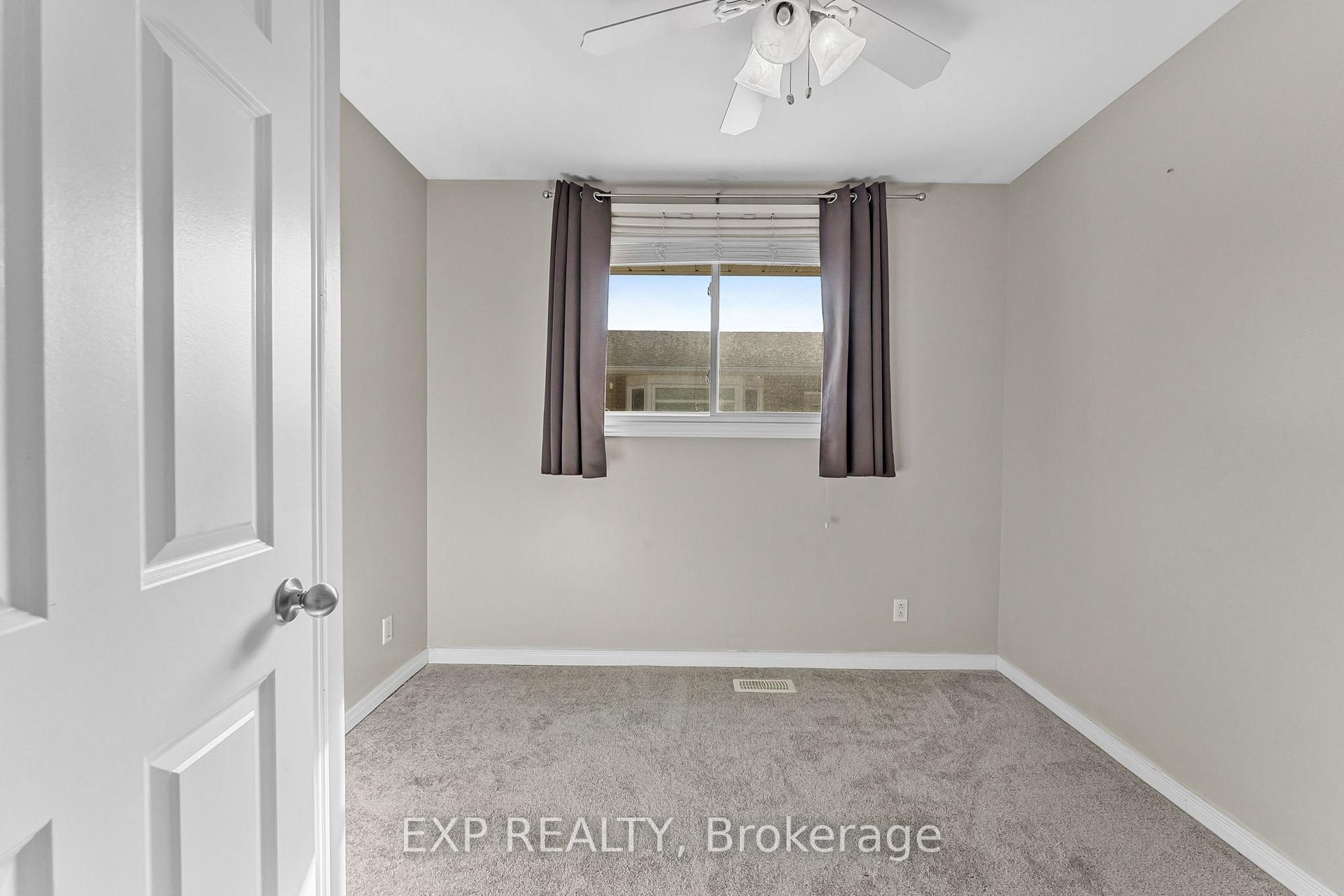 Photo 14 of 27 Locke Avenue, St. Thomas — HOMEH