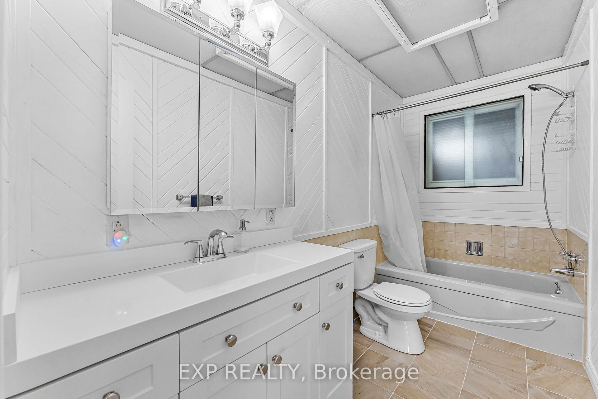 Photo 20 of 27 Locke Avenue, St. Thomas — HOMEH