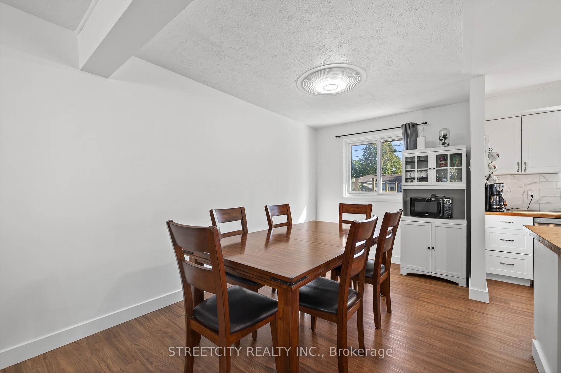 Photo 11 of 407 Elm Street, St. Thomas — HOMEH