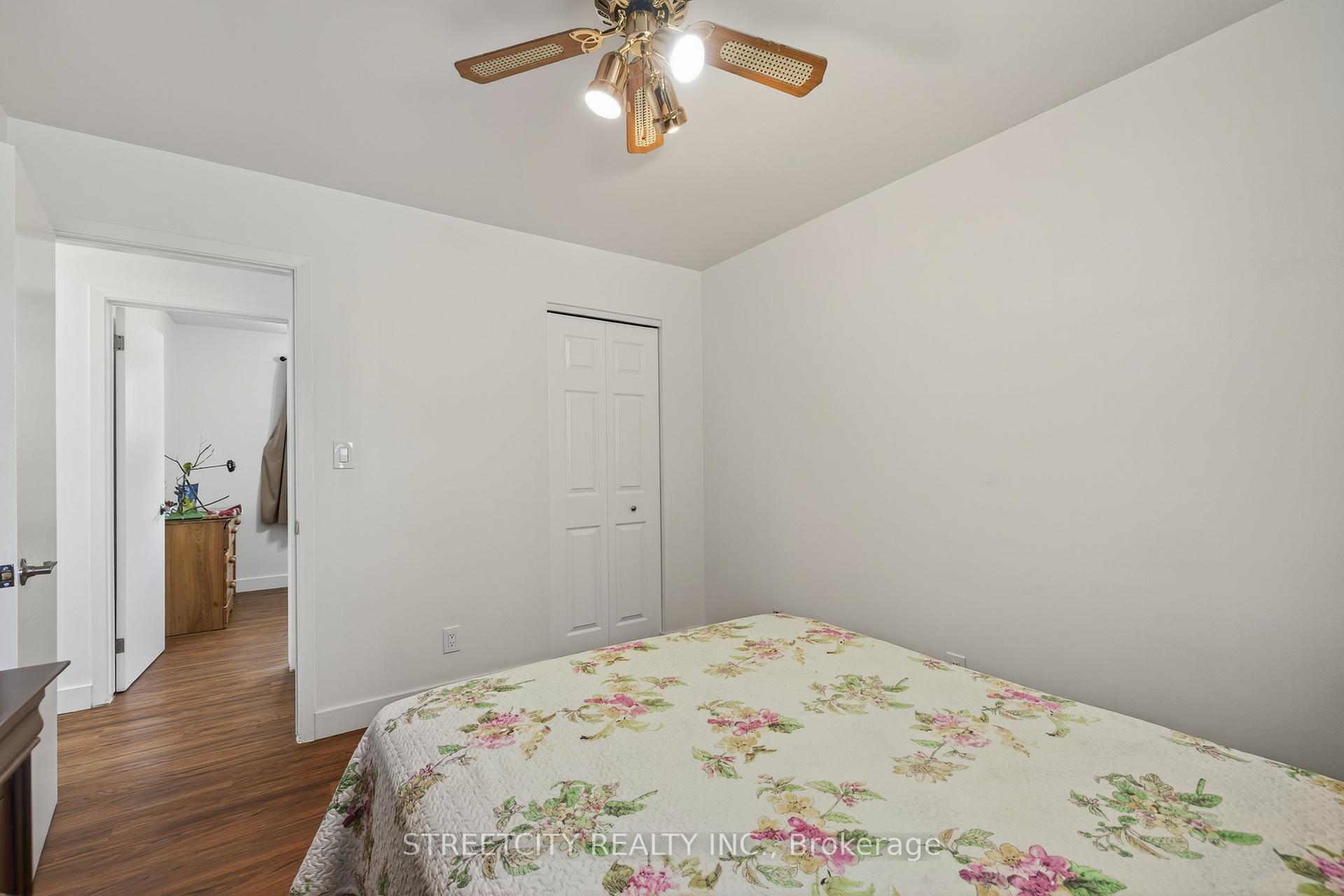 Photo 21 of 407 Elm Street, St. Thomas — HOMEH