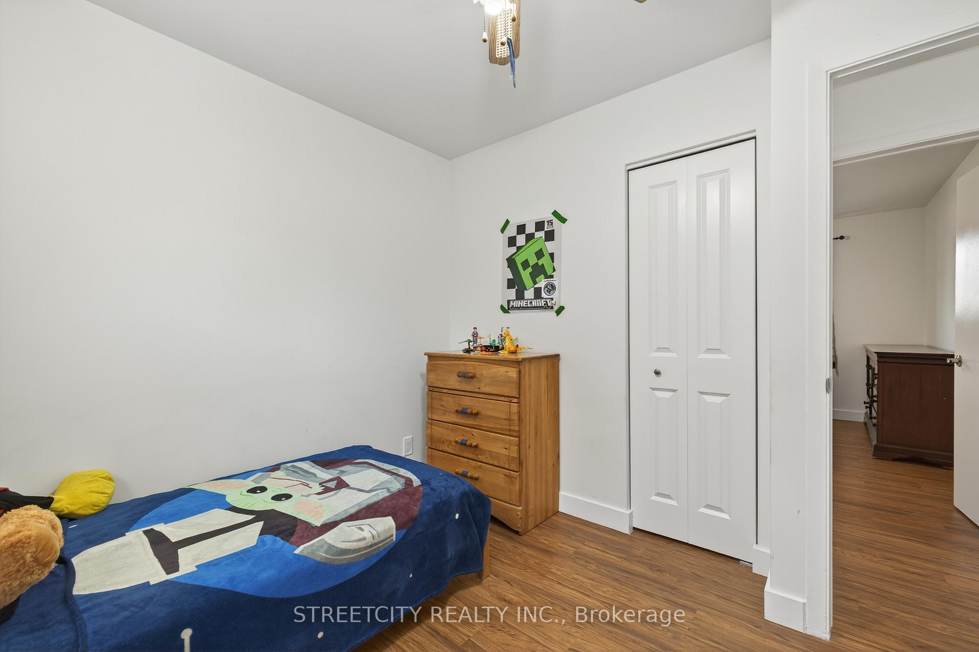 Photo 23 of 407 Elm Street, St. Thomas — HOMEH