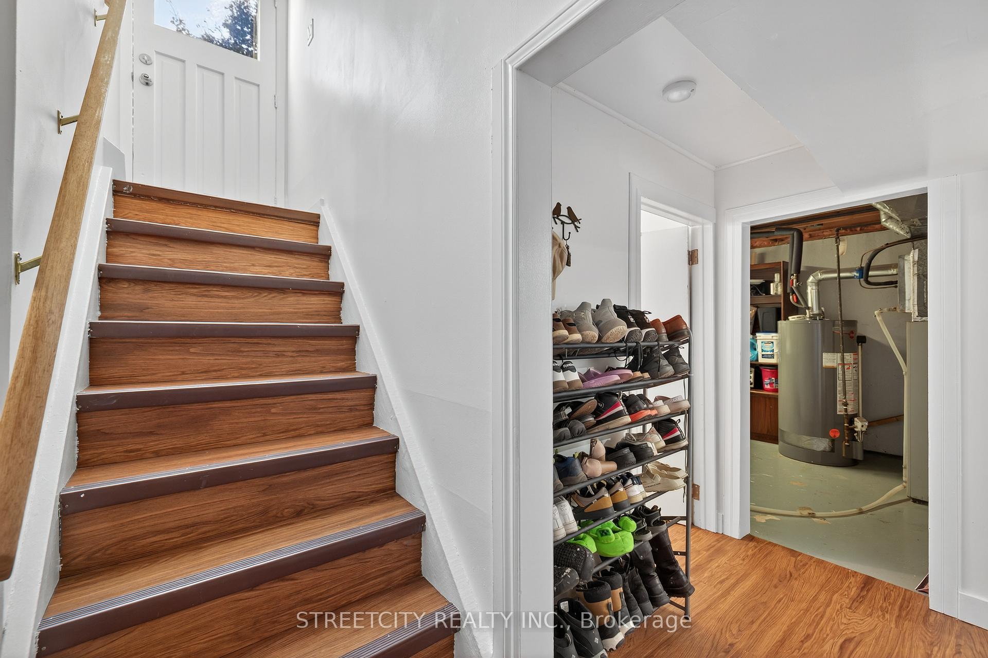 Photo 39 of 407 Elm Street, St. Thomas — HOMEH