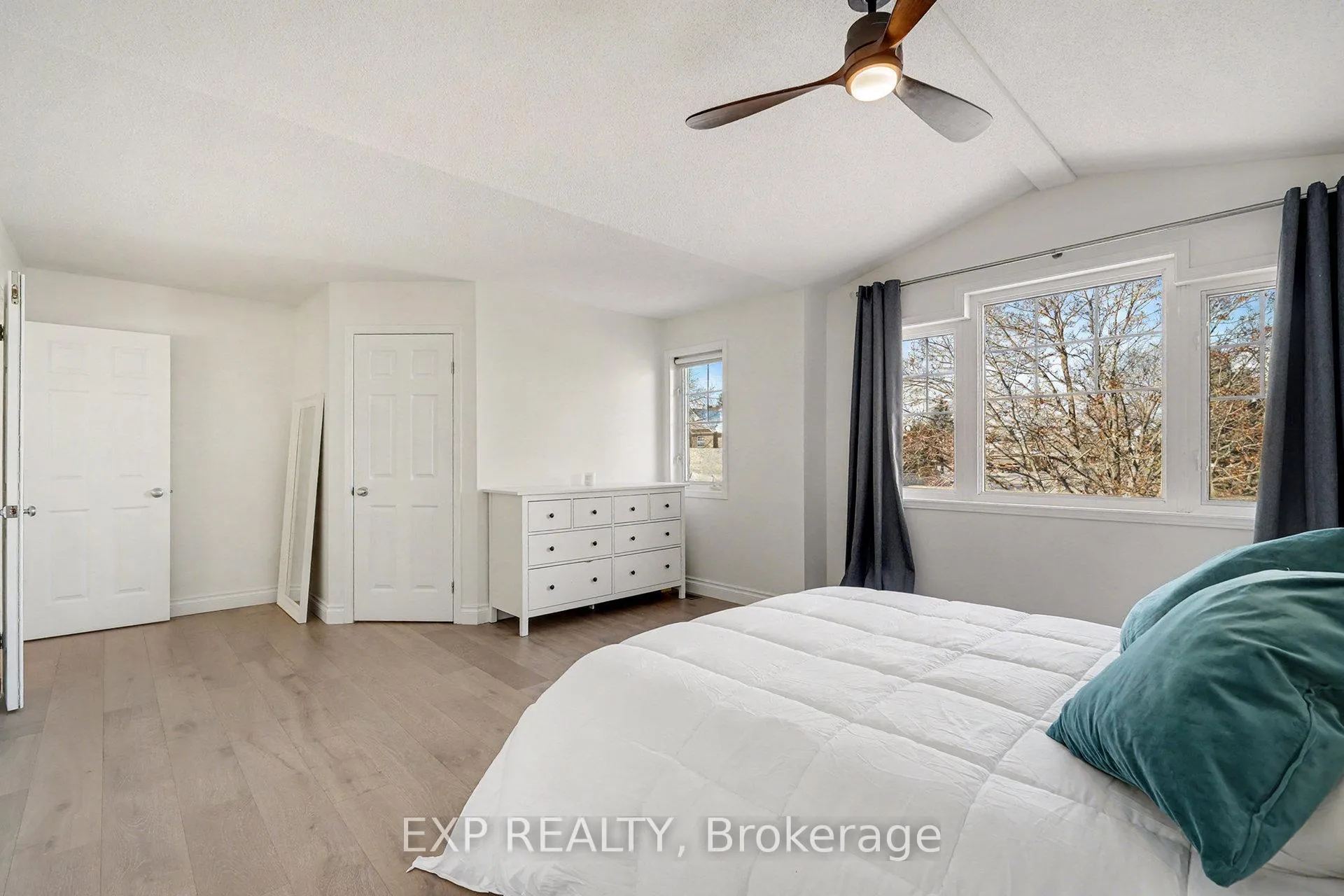 Photo 23 of 26 Thresher Avenue, Ottawa, Stittsville (Central) — HOMEH