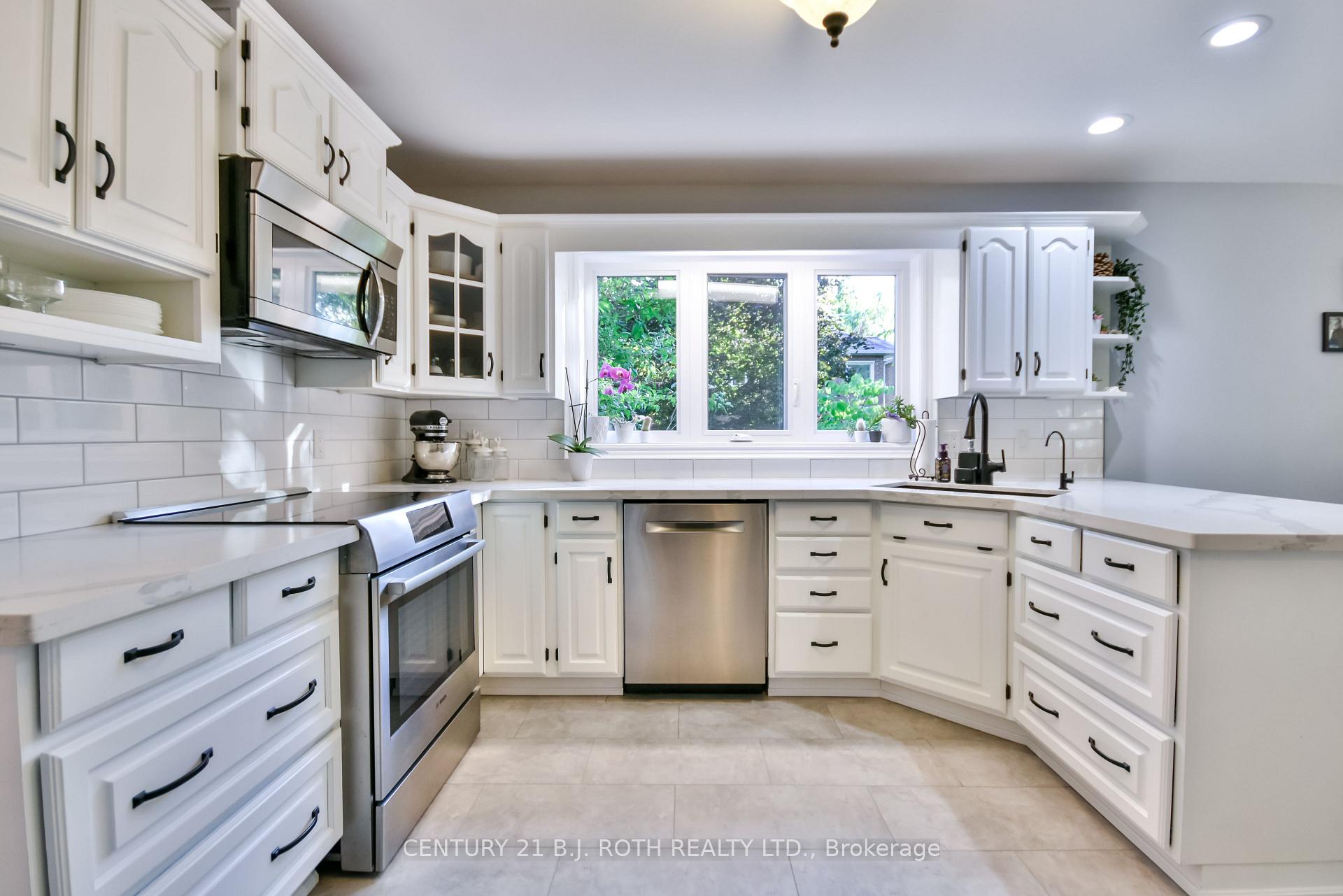 Photo 17 of 39 Jodies Lane, Springwater, Midhurst — HOMEH
