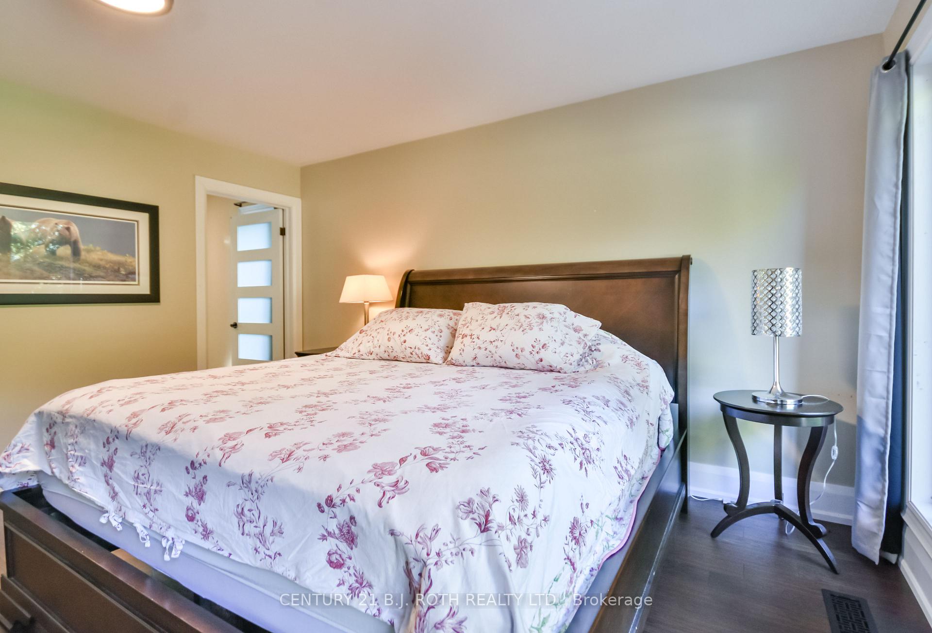 Photo 20 of 39 Jodies Lane, Springwater, Midhurst — HOMEH