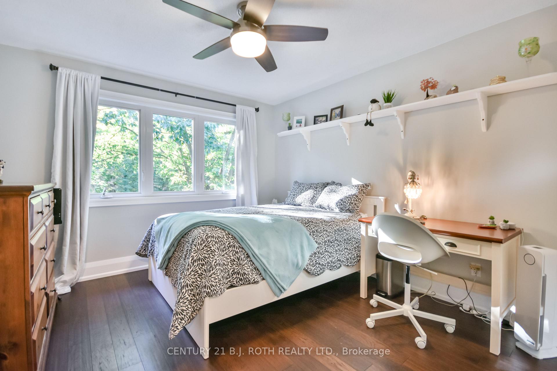 Photo 28 of 39 Jodies Lane, Springwater, Midhurst — HOMEH