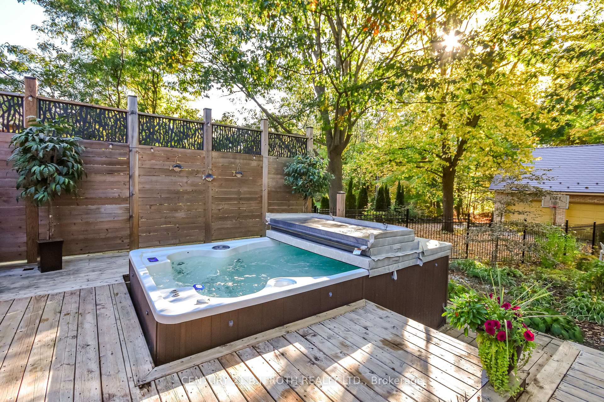 Photo 34 of 39 Jodies Lane, Springwater, Midhurst — HOMEH