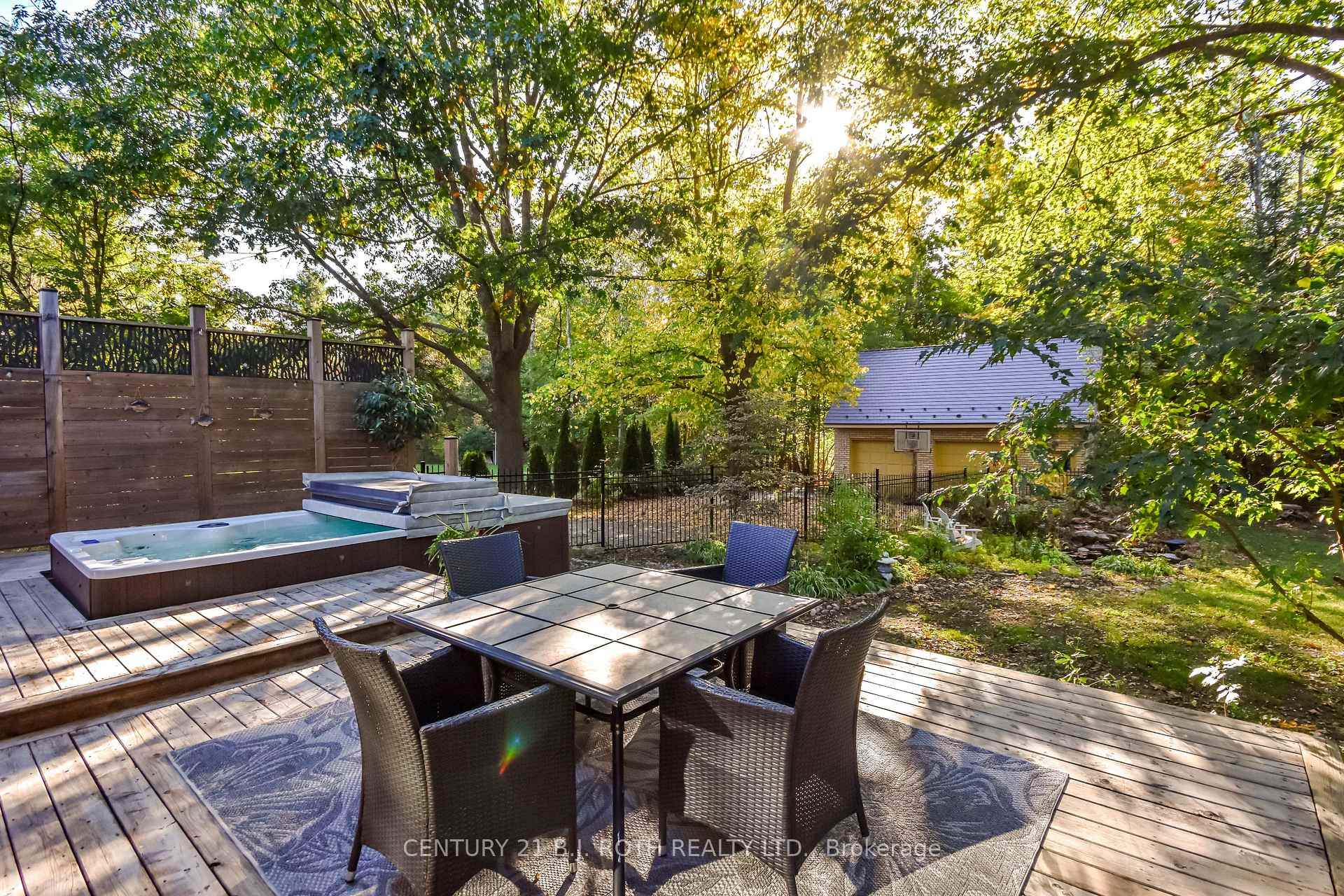Photo 36 of 39 Jodies Lane, Springwater, Midhurst — HOMEH