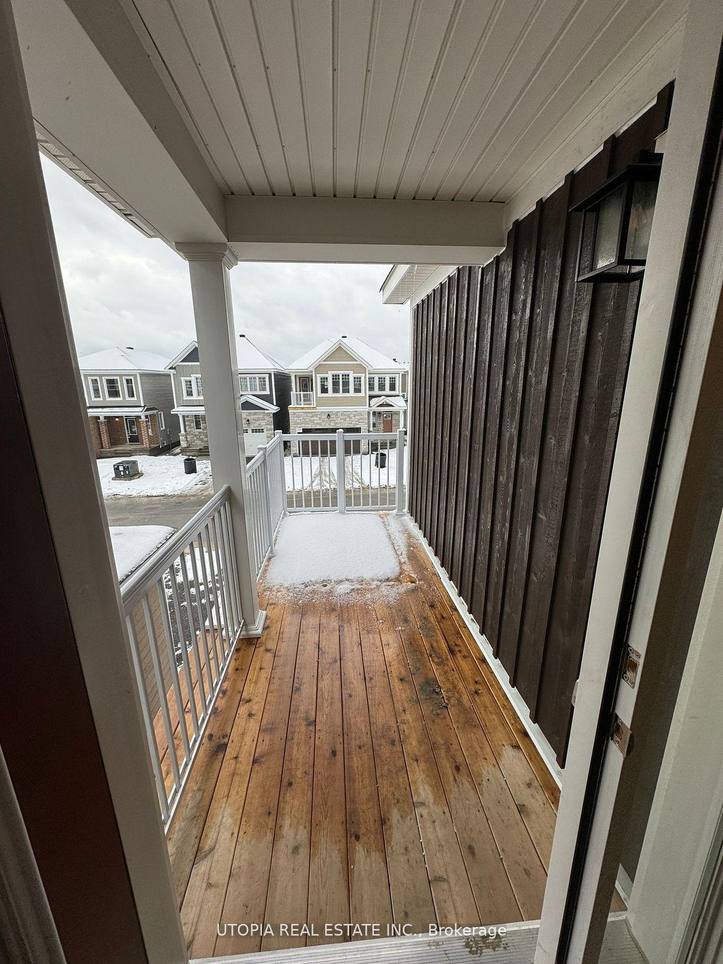 Photo 14 of 112 Hackamore Crescent, Ottawa, Goulbourn Twp From Franktown Rd/South To Rideau — HOMEH