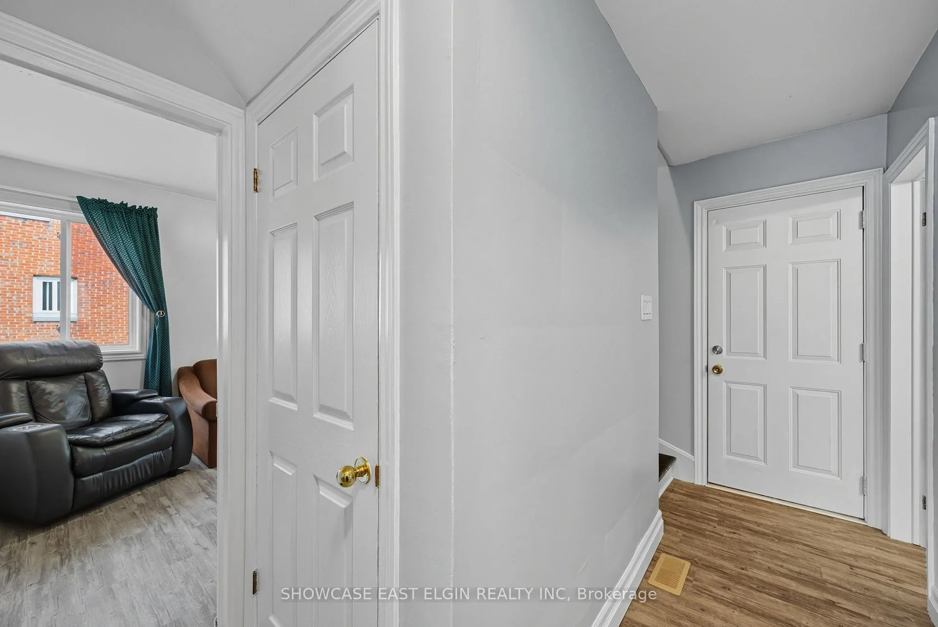 Photo 15 of 68 Dunkirk Drive, St. Thomas — HOMEH