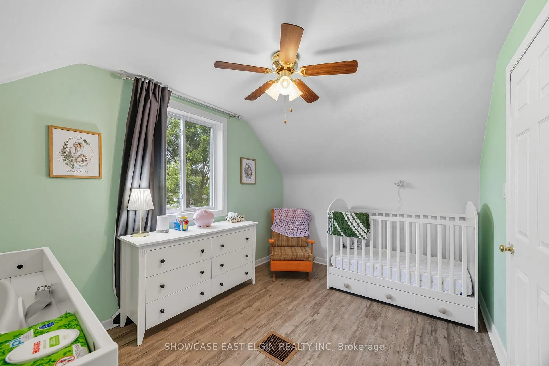 Photo 17 of 68 Dunkirk Drive, St. Thomas — HOMEH
