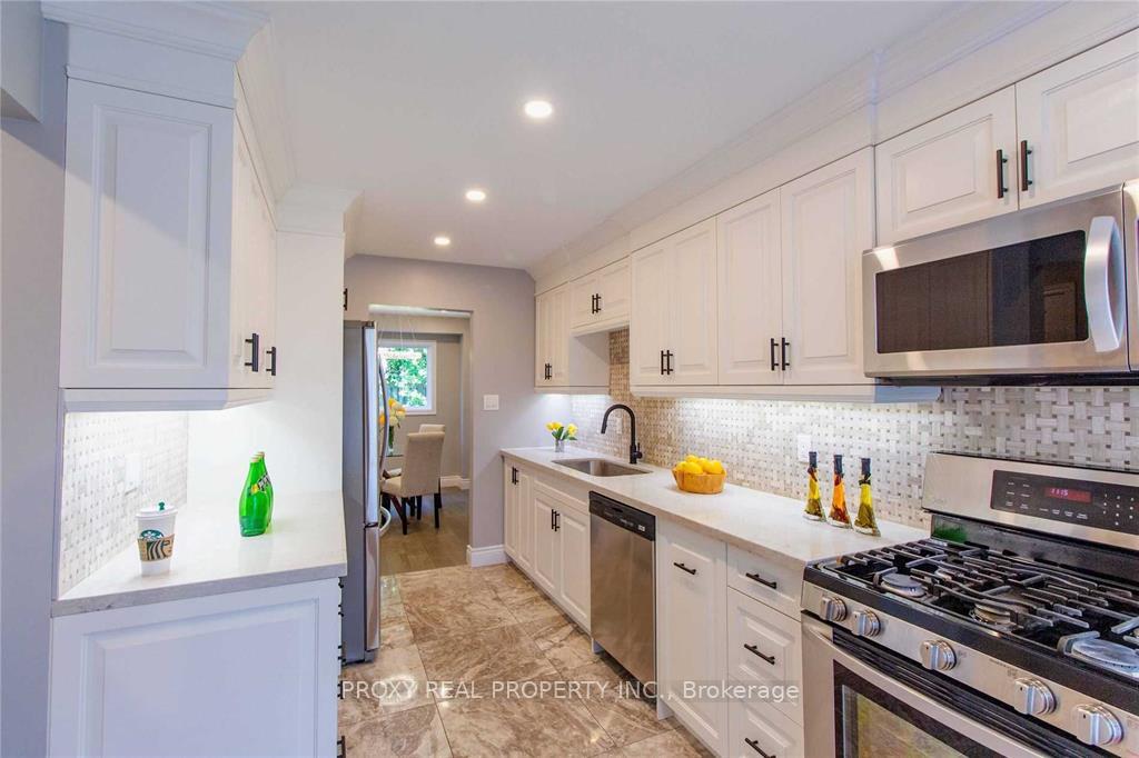 Photo 29 of 126 Kersey Crescent, Richmond Hill, North Richvale — HOMEH