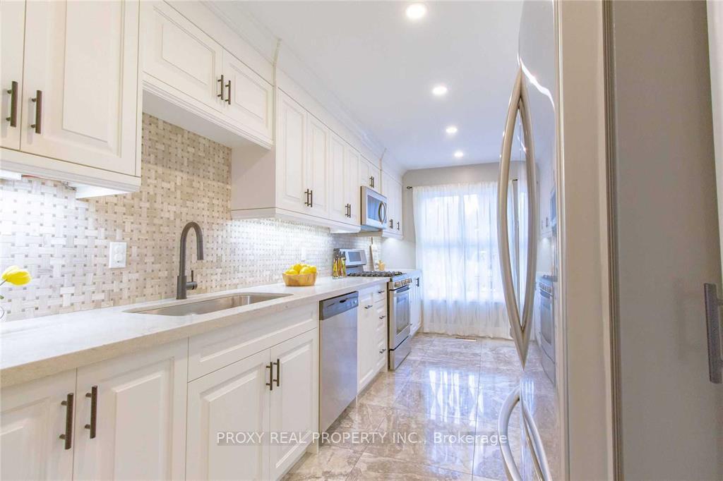 Photo 32 of 126 Kersey Crescent, Richmond Hill, North Richvale — HOMEH