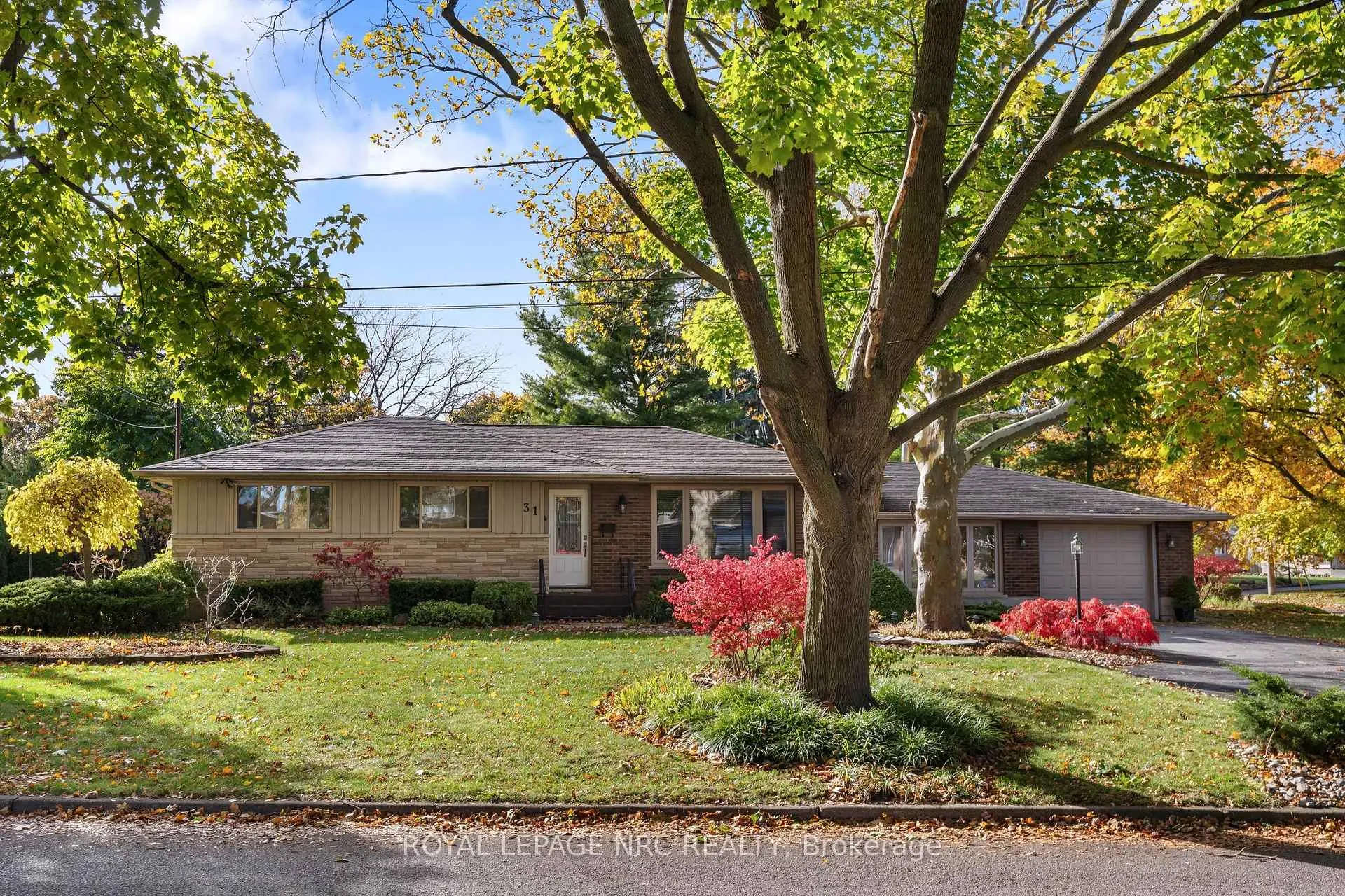 Photo 1 of 31 St Lawrence Drive, St. Catharines, Bunting/Linwell — HOMEH