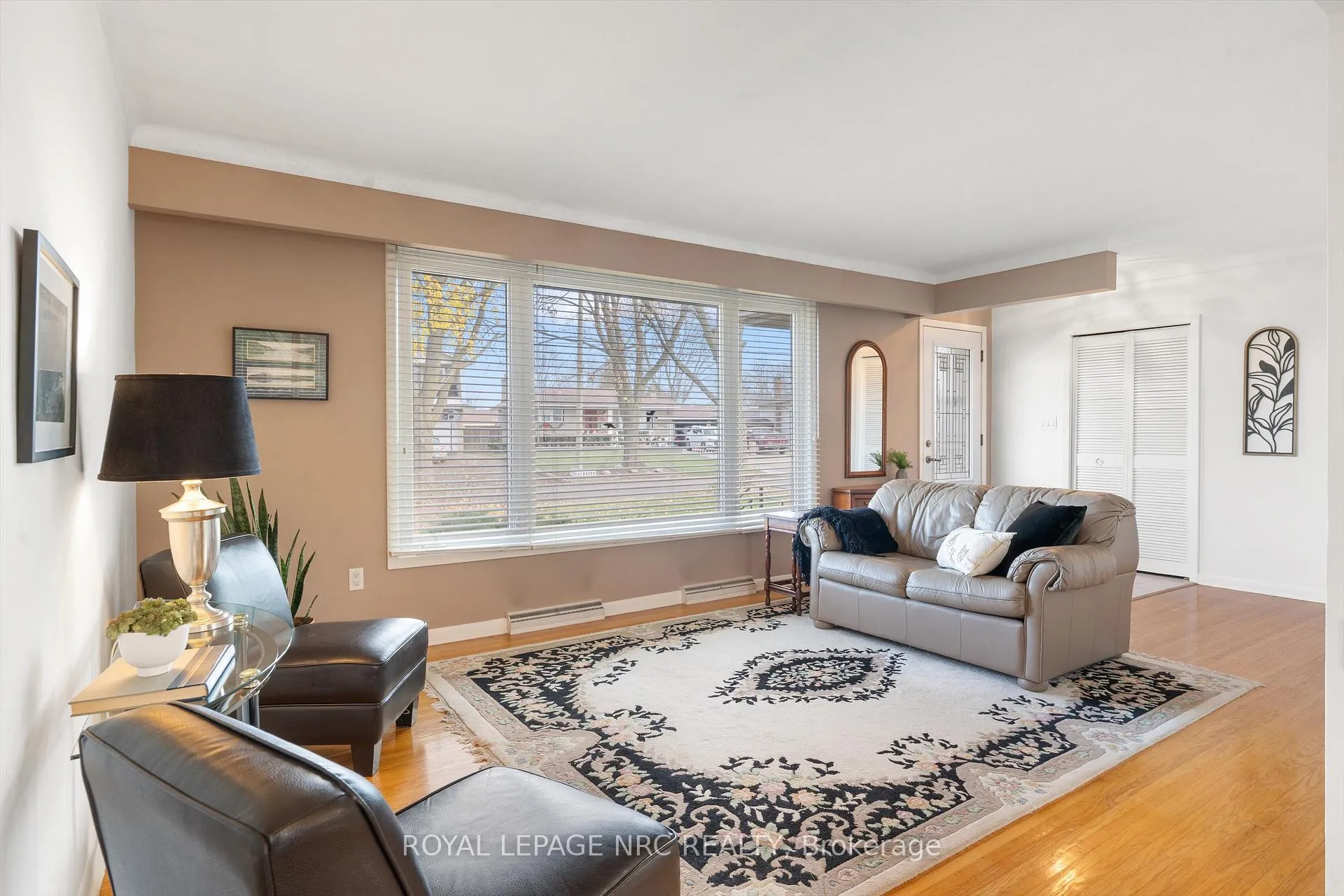 Photo 15 of 31 St Lawrence Drive, St. Catharines, Bunting/Linwell — HOMEH