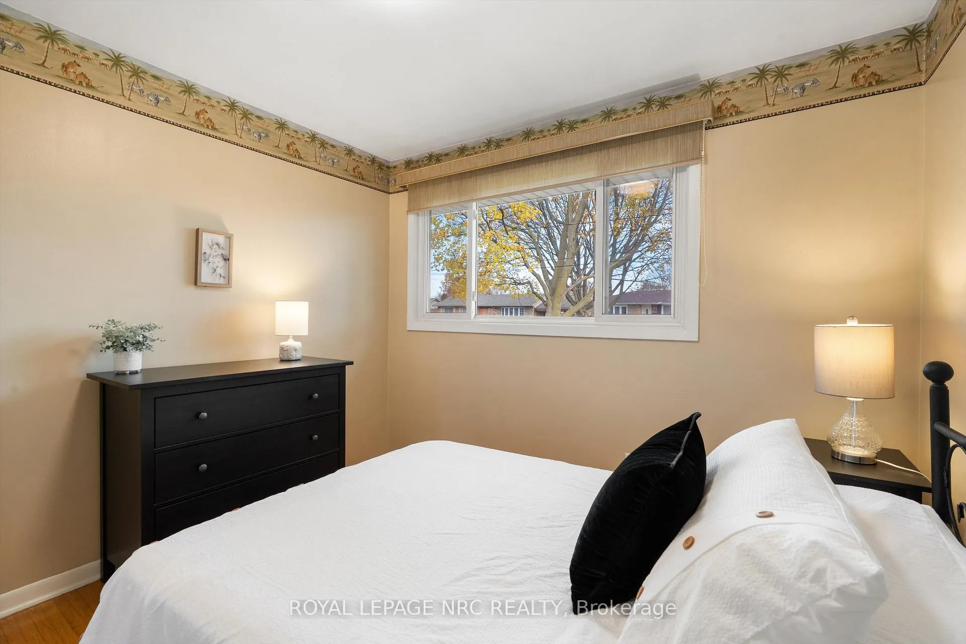 Photo 31 of 31 St Lawrence Drive, St. Catharines, Bunting/Linwell — HOMEH