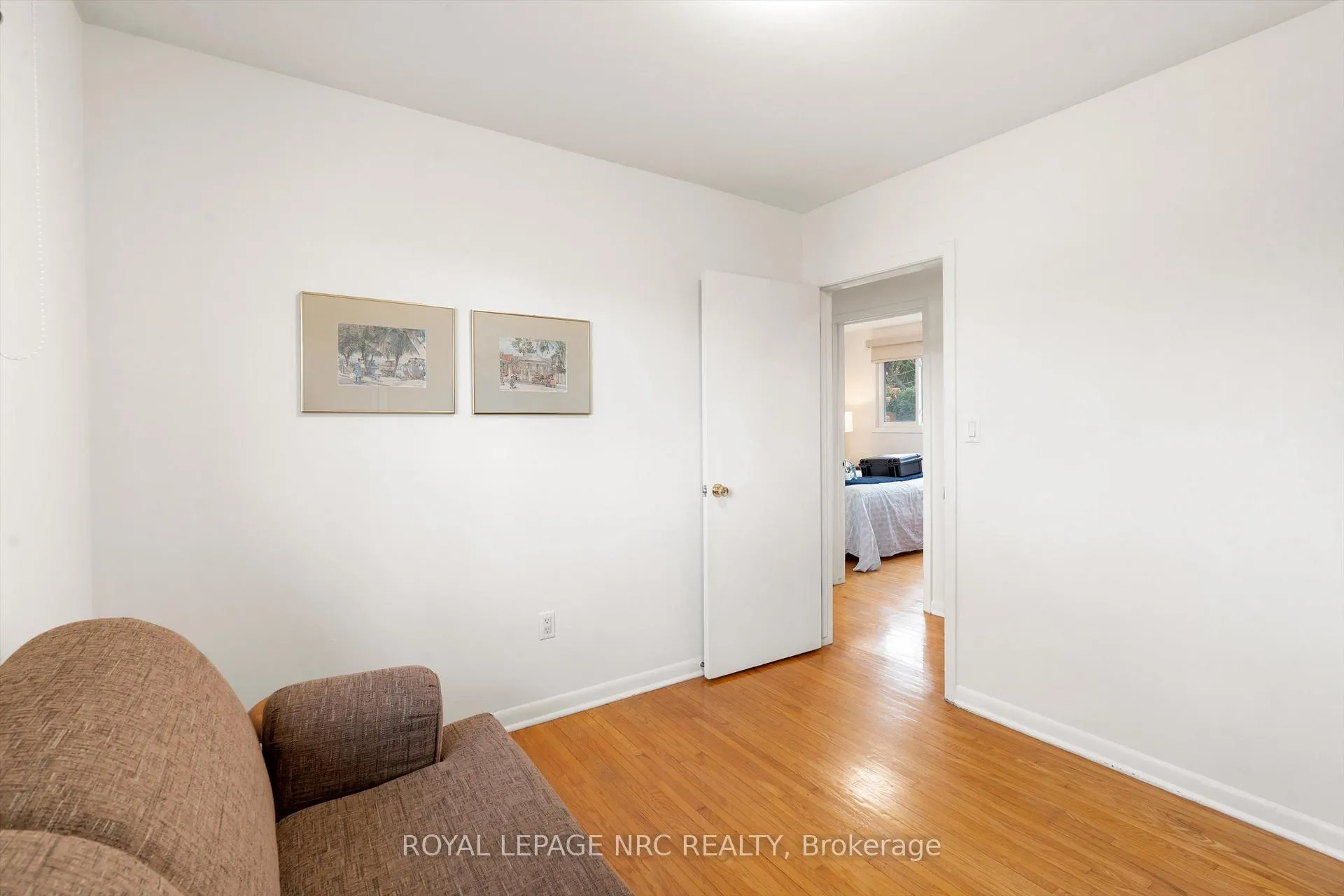 Photo 32 of 31 St Lawrence Drive, St. Catharines, Bunting/Linwell — HOMEH
