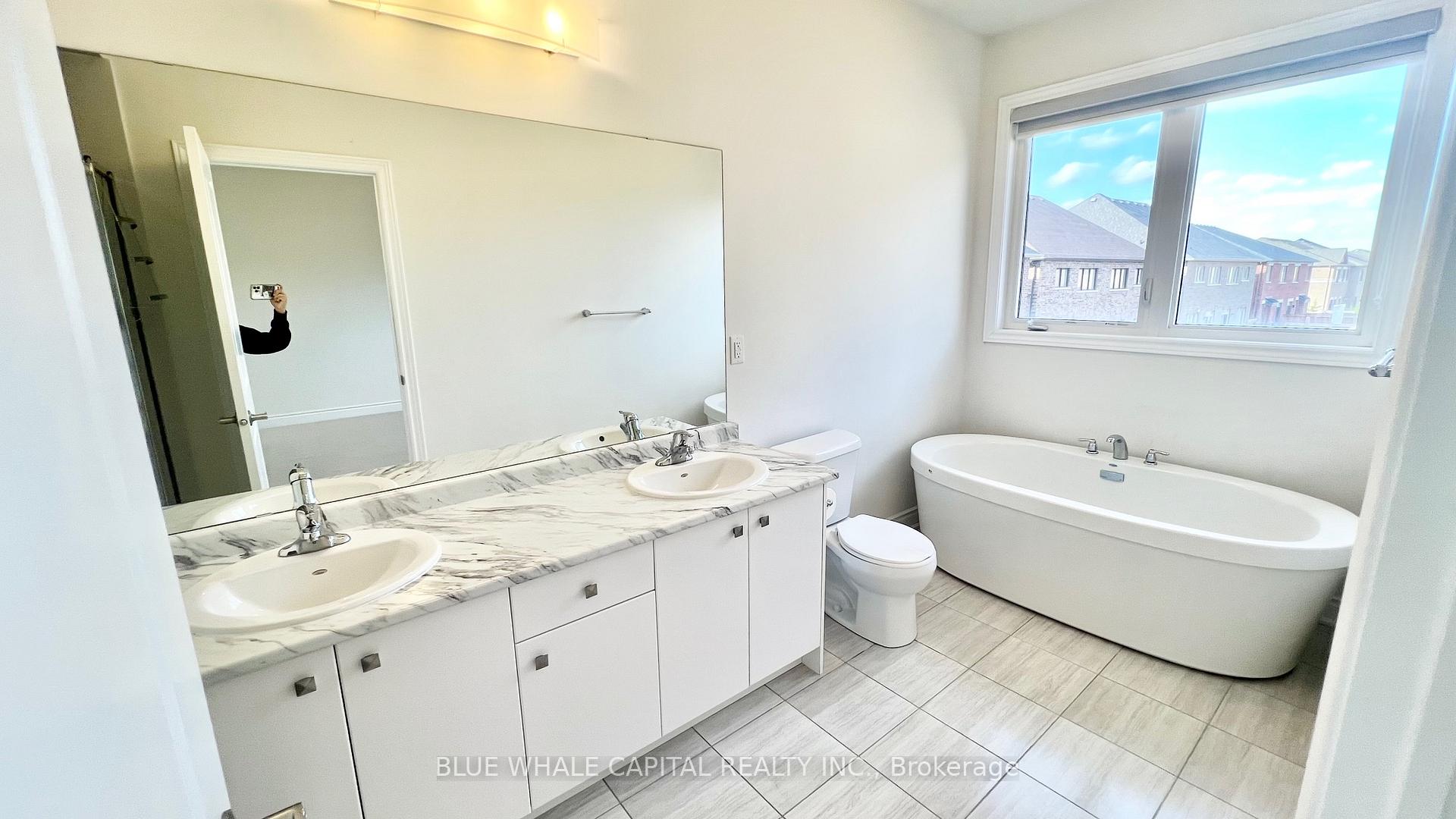 Photo 10 of 29 Hilts Drive, Richmond Hill, Rural Richmond Hill — HOMEH