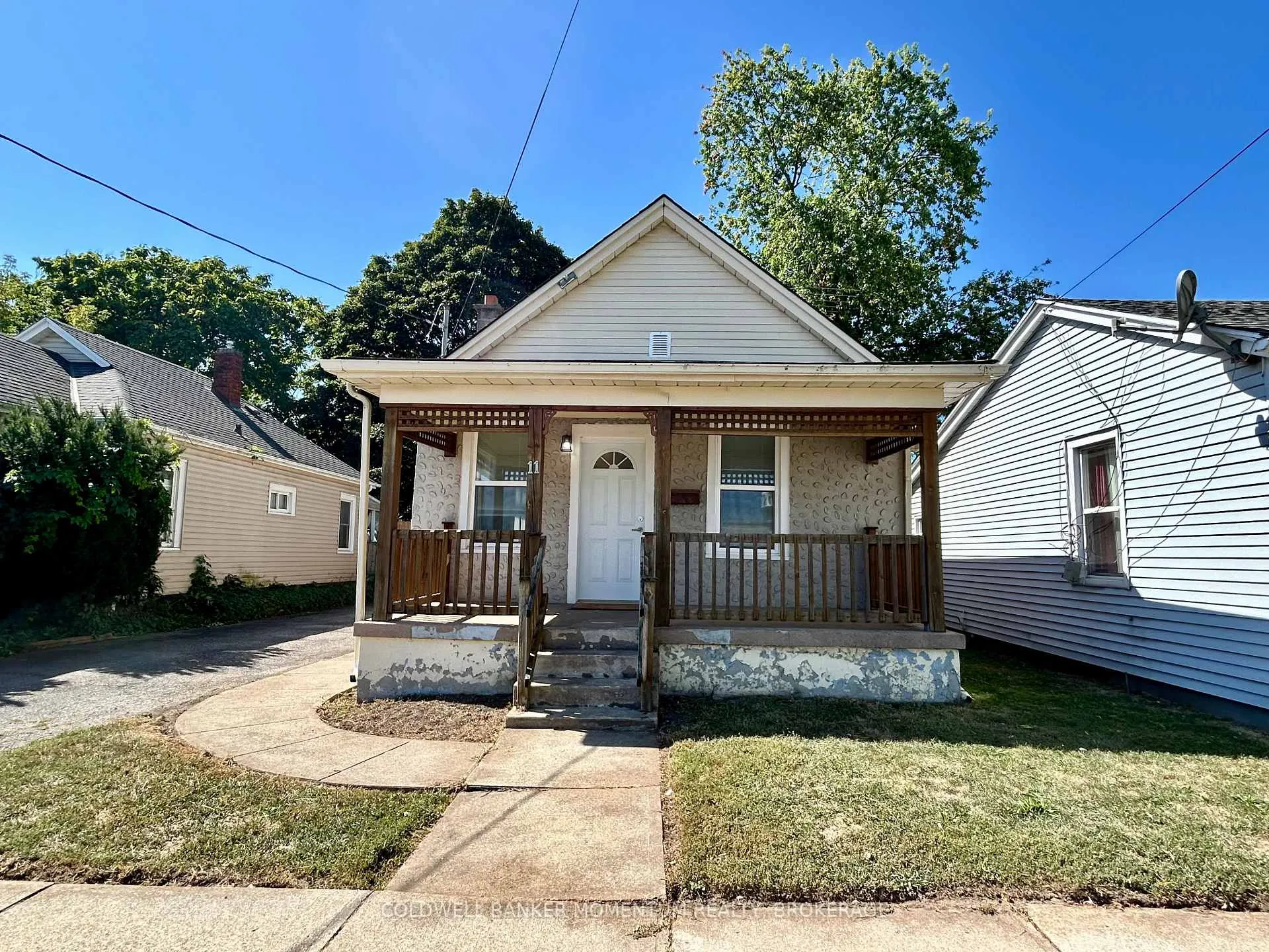 Front of 11 Greenlaw Place