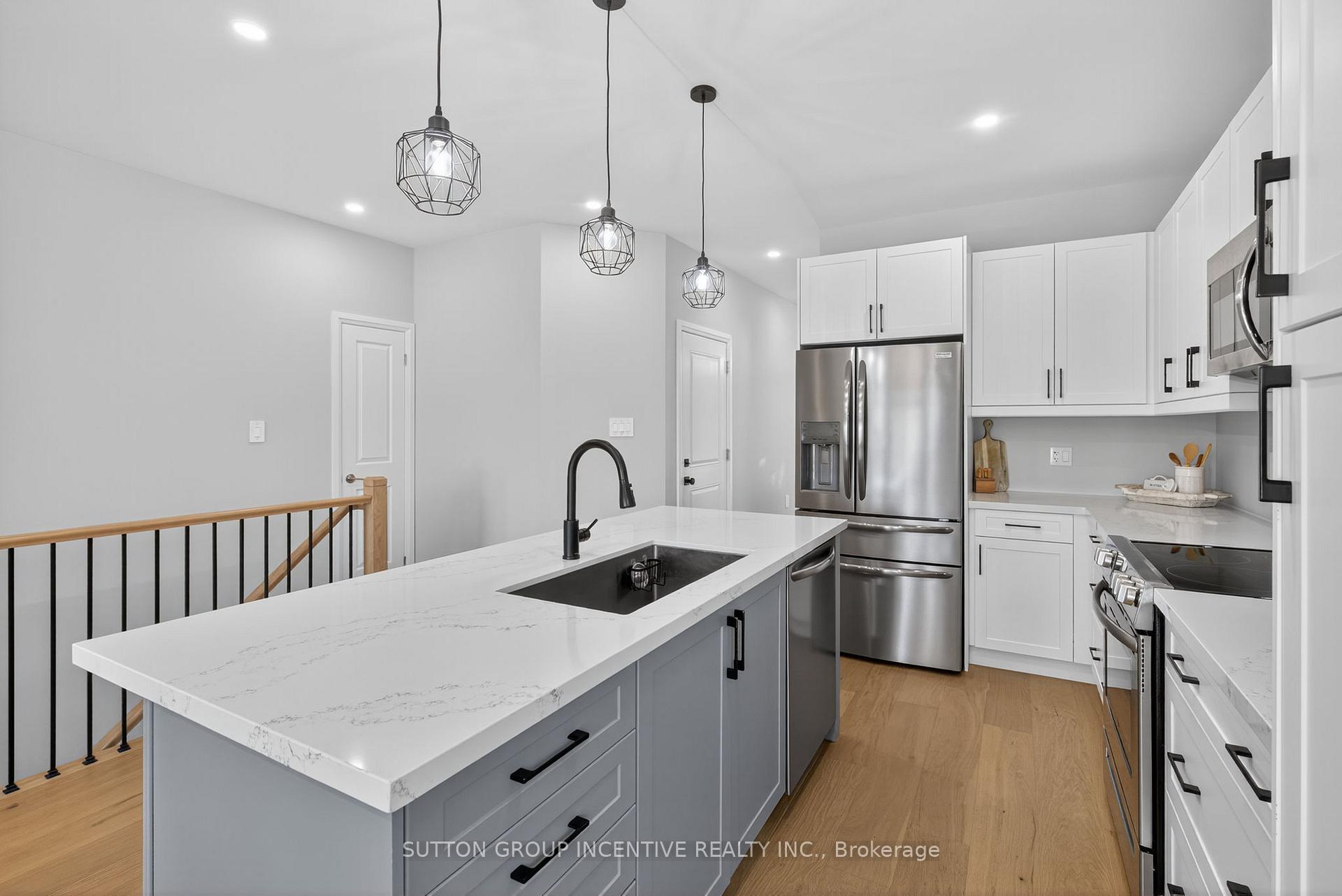 Photo 6 of 140 Ritchie Crescent, Springwater, Elmvale — HOMEH