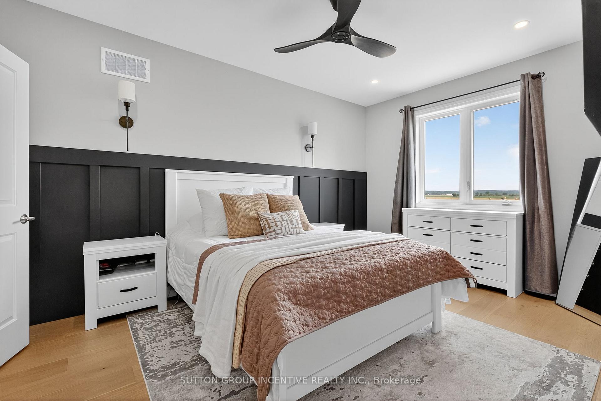 Photo 10 of 140 Ritchie Crescent, Springwater, Elmvale — HOMEH