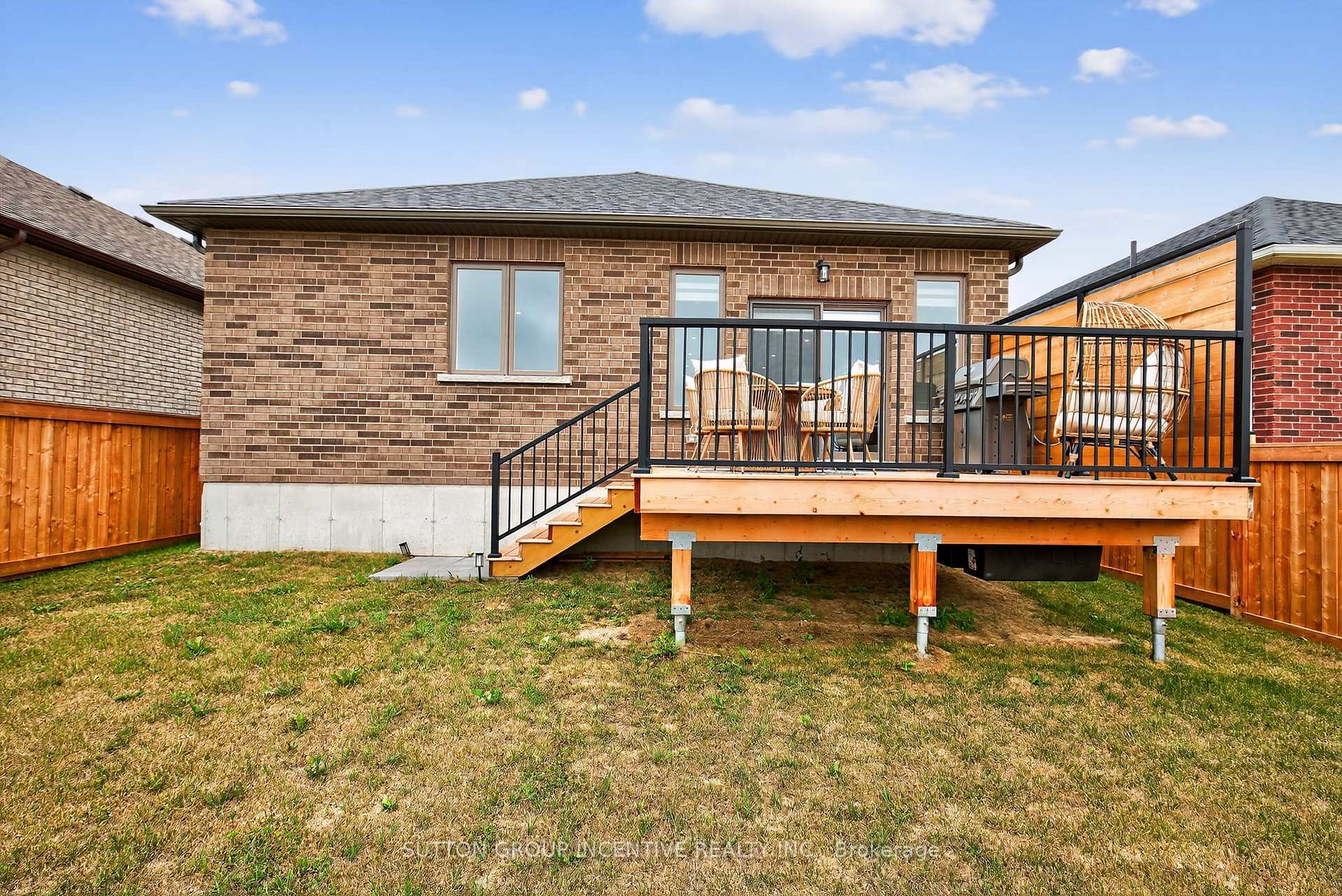 Photo 19 of 140 Ritchie Crescent, Springwater, Elmvale — HOMEH