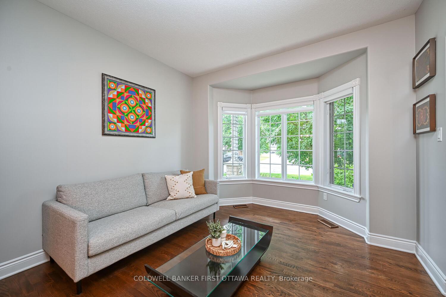 Photo 4 of 105 Sirocco Crescent, Ottawa, Stittsville (North) — HOMEH