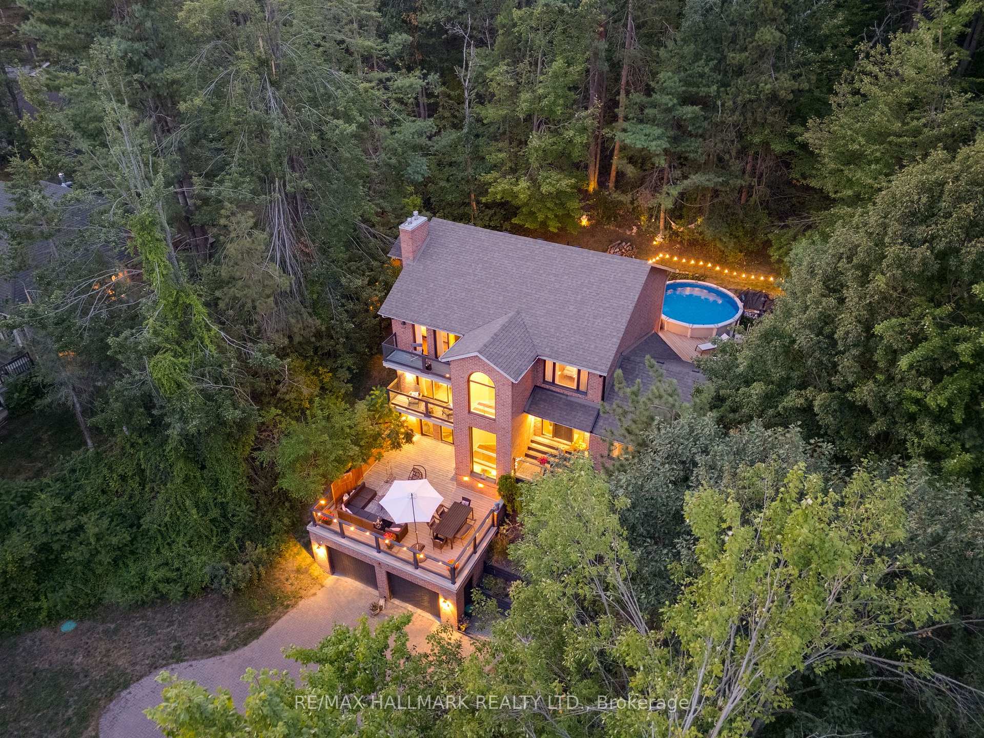 Photo 1 of 30 Pooles Road, Springwater, Midhurst — HOMEH