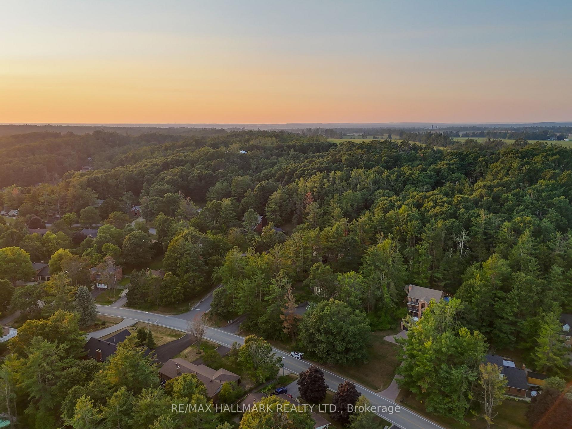 Photo 41 of 30 Pooles Road, Springwater, Midhurst — HOMEH