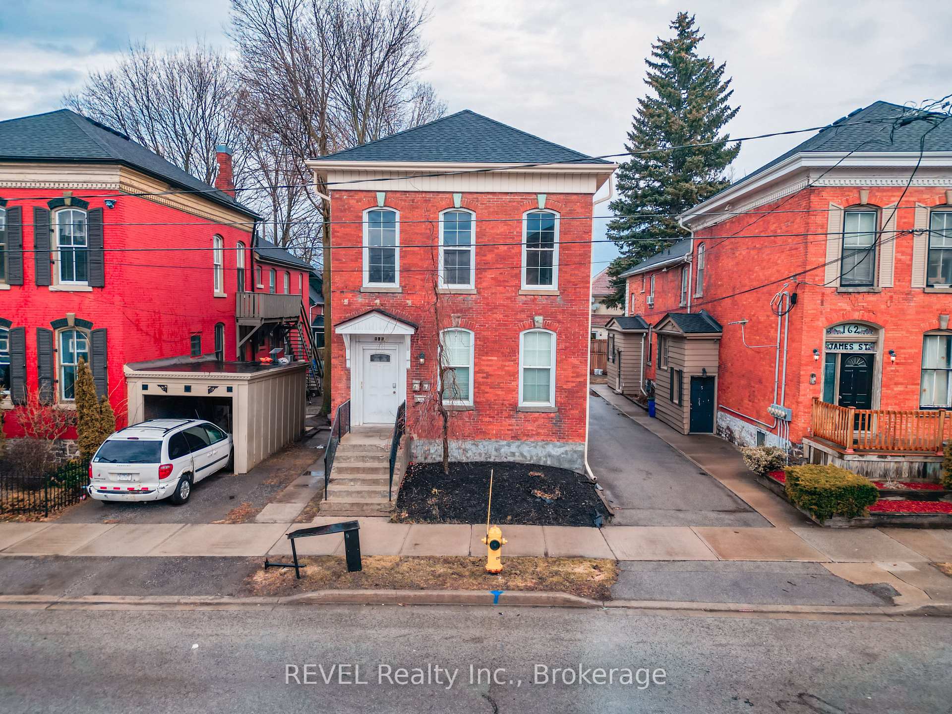 Photo 1 of Unit Unit 1, 166 James Street, St. Catharines, Downtown — HOMEH