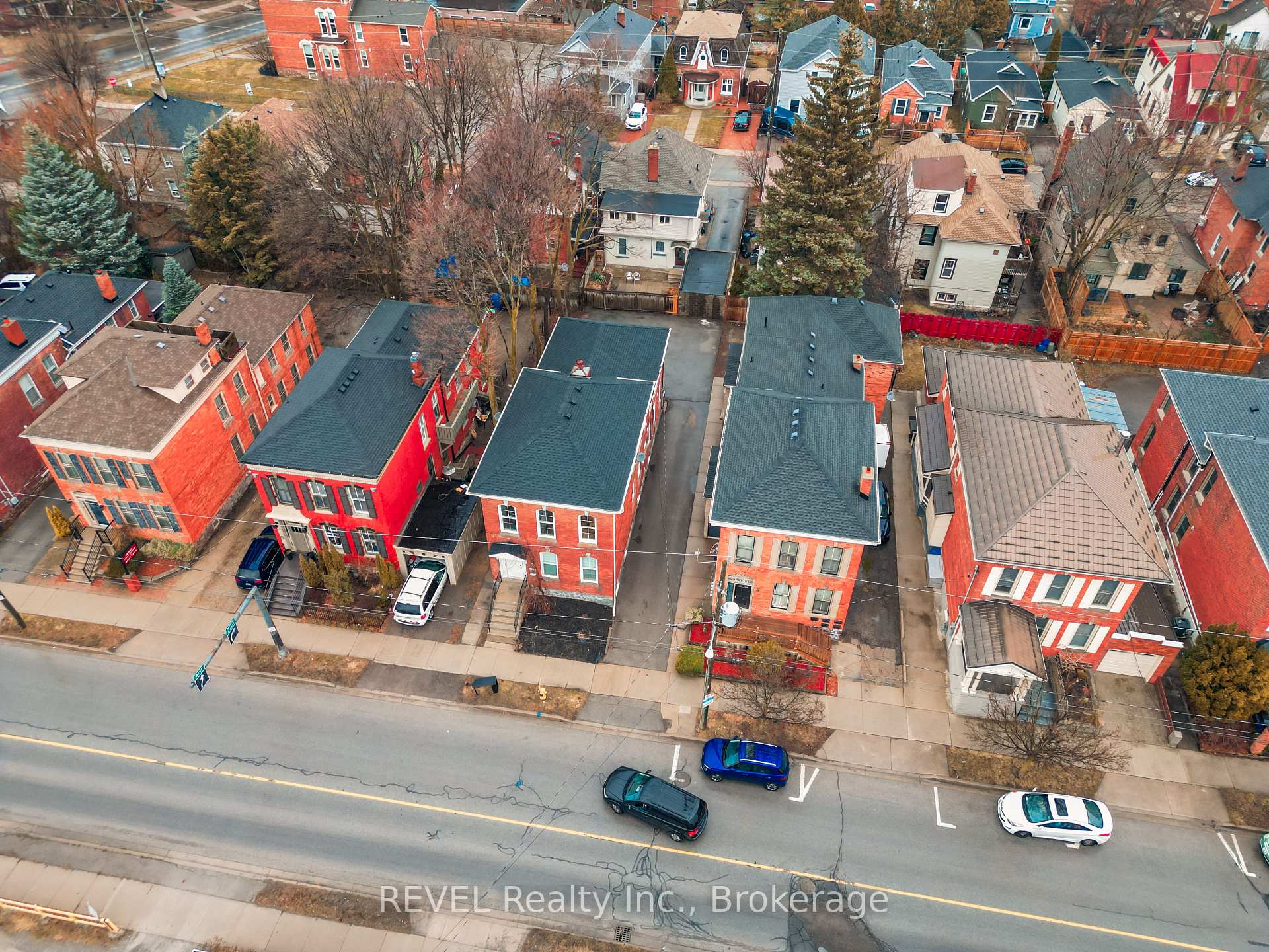 Photo 3 of Unit Unit 1, 166 James Street, St. Catharines, Downtown — HOMEH