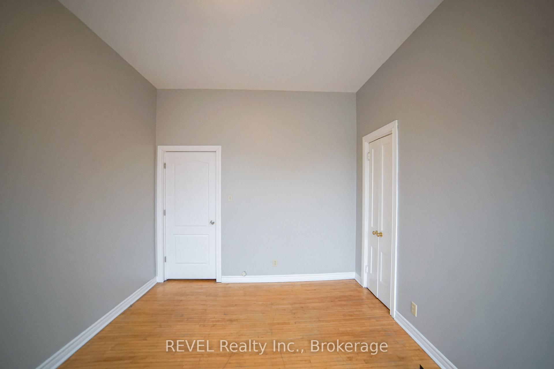 Photo 9 of Unit Unit 1, 166 James Street, St. Catharines, Downtown — HOMEH