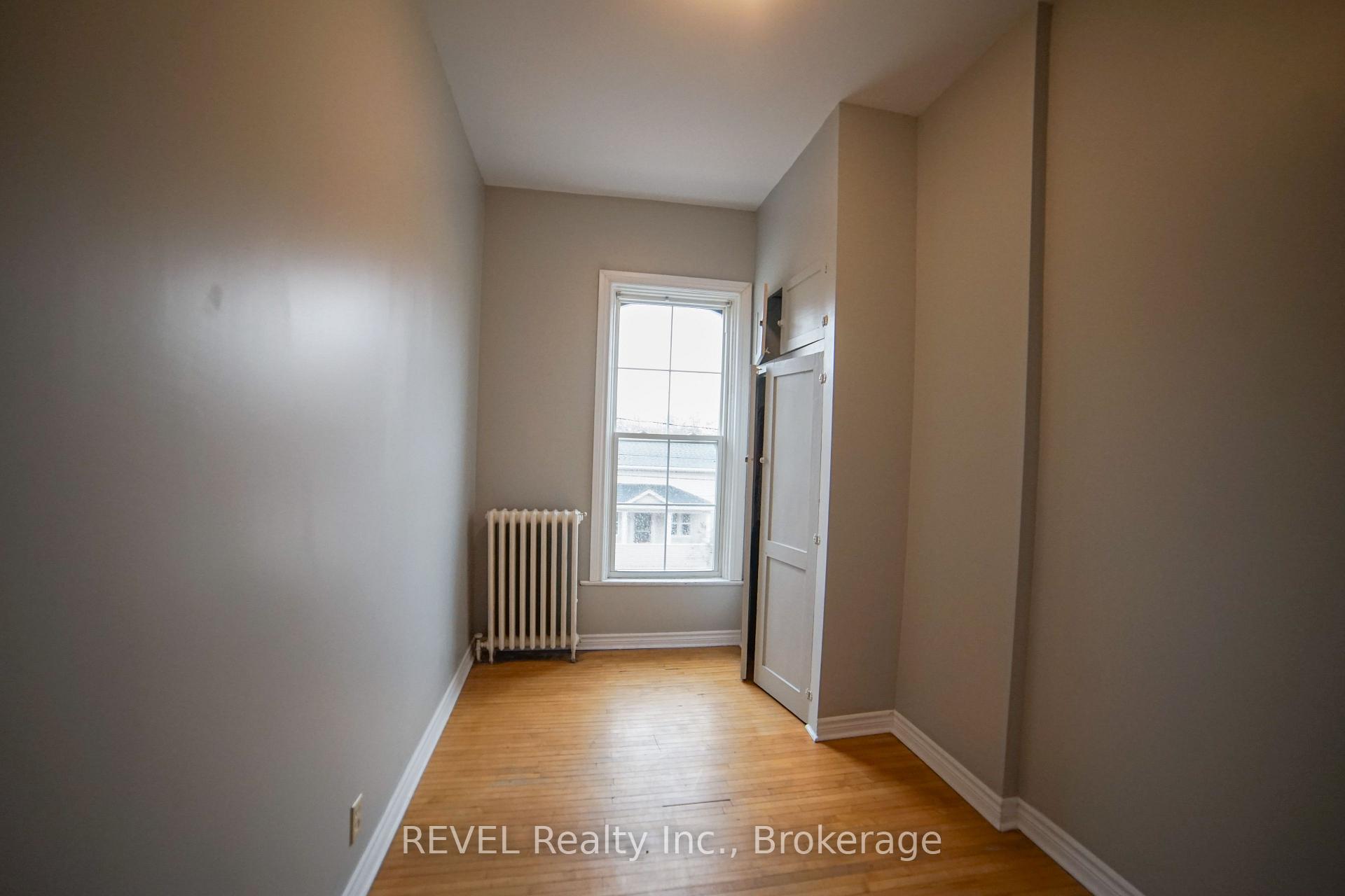 Photo 10 of Unit Unit 1, 166 James Street, St. Catharines, Downtown — HOMEH