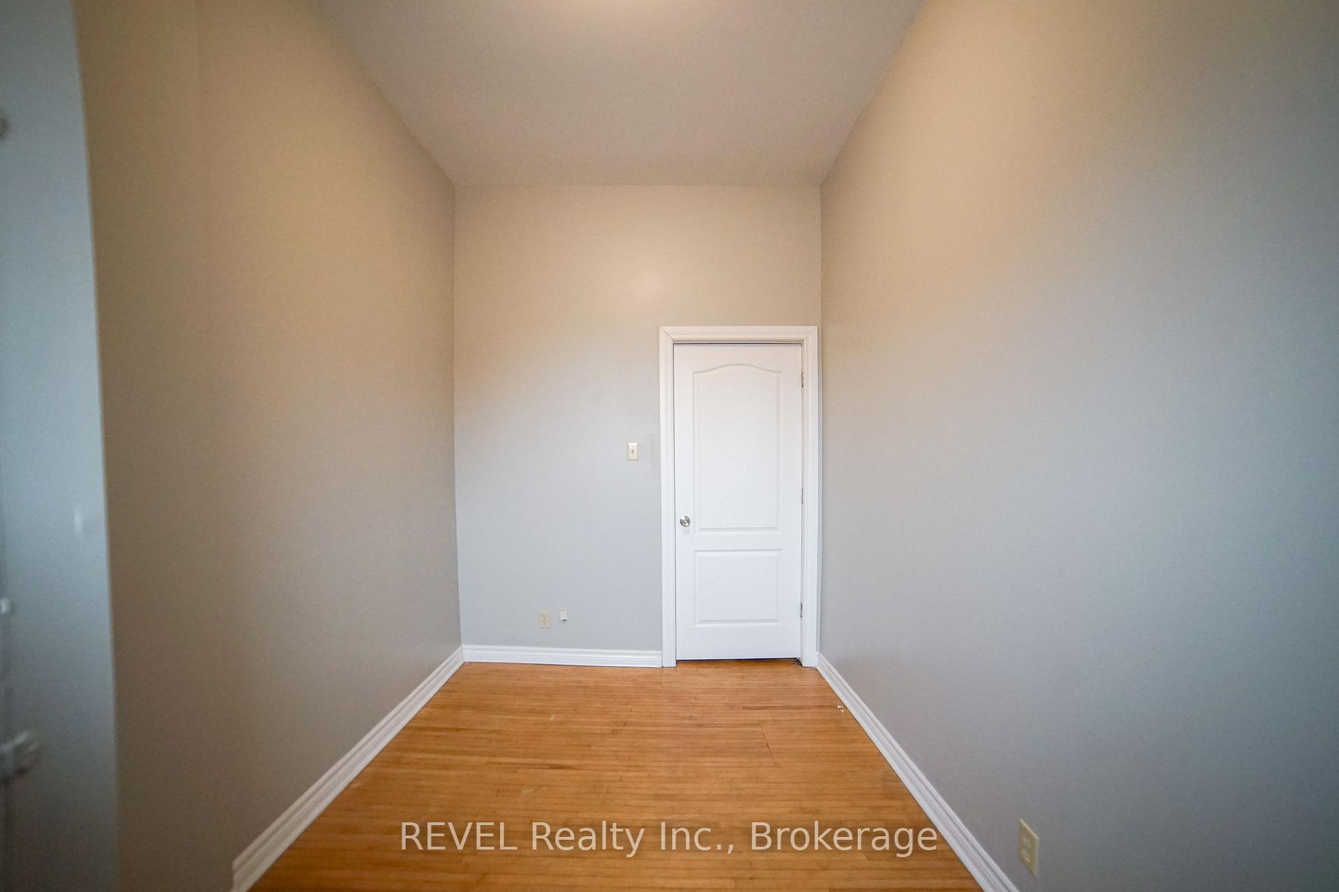 Photo 11 of Unit Unit 1, 166 James Street, St. Catharines, Downtown — HOMEH