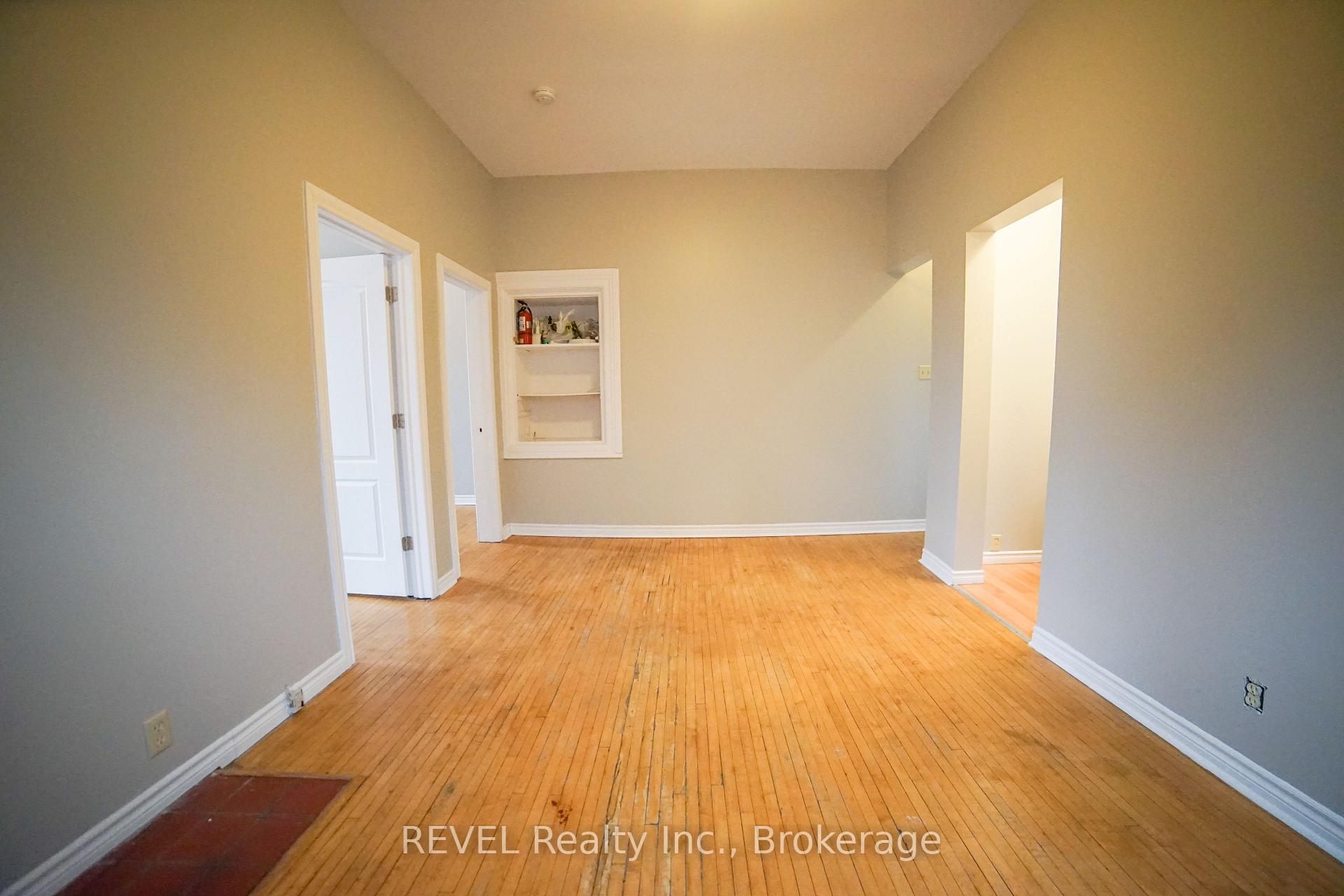 Photo 12 of Unit Unit 1, 166 James Street, St. Catharines, Downtown — HOMEH