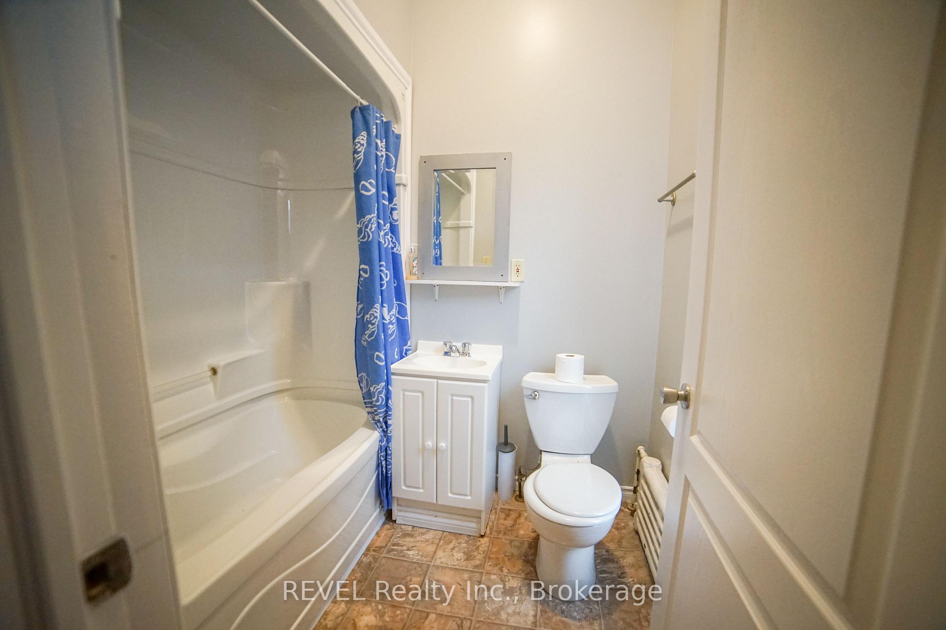 Photo 13 of Unit Unit 1, 166 James Street, St. Catharines, Downtown — HOMEH