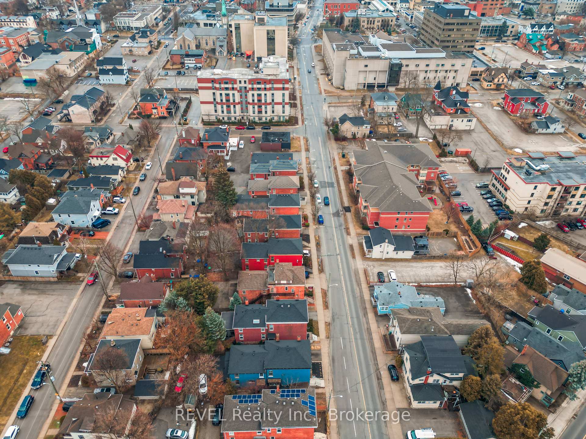 Photo 16 of Unit Unit 1, 166 James Street, St. Catharines, Downtown — HOMEH