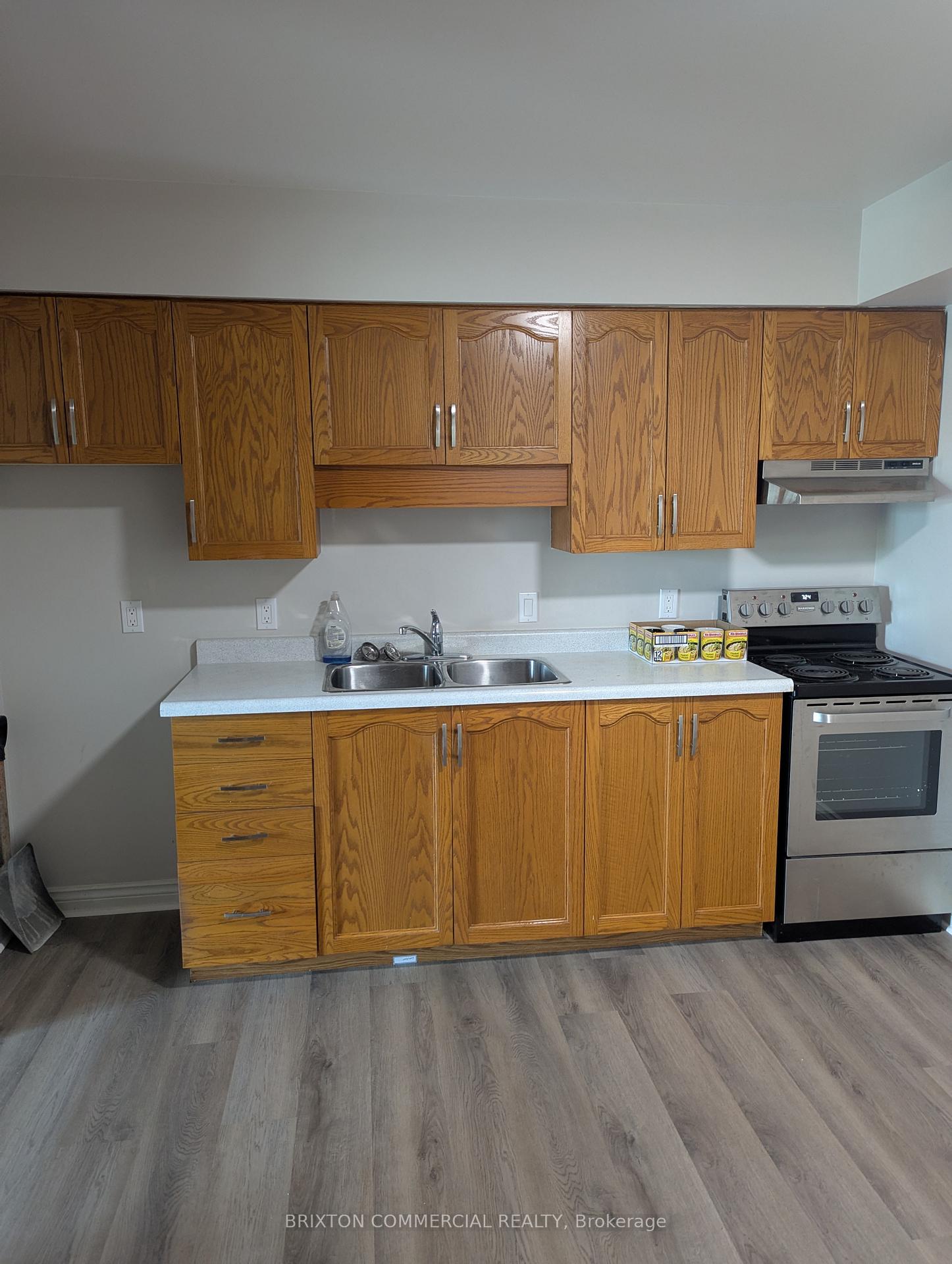 Photo 12 of Unit 103, 75 Elm Street, St. Thomas — HOMEH