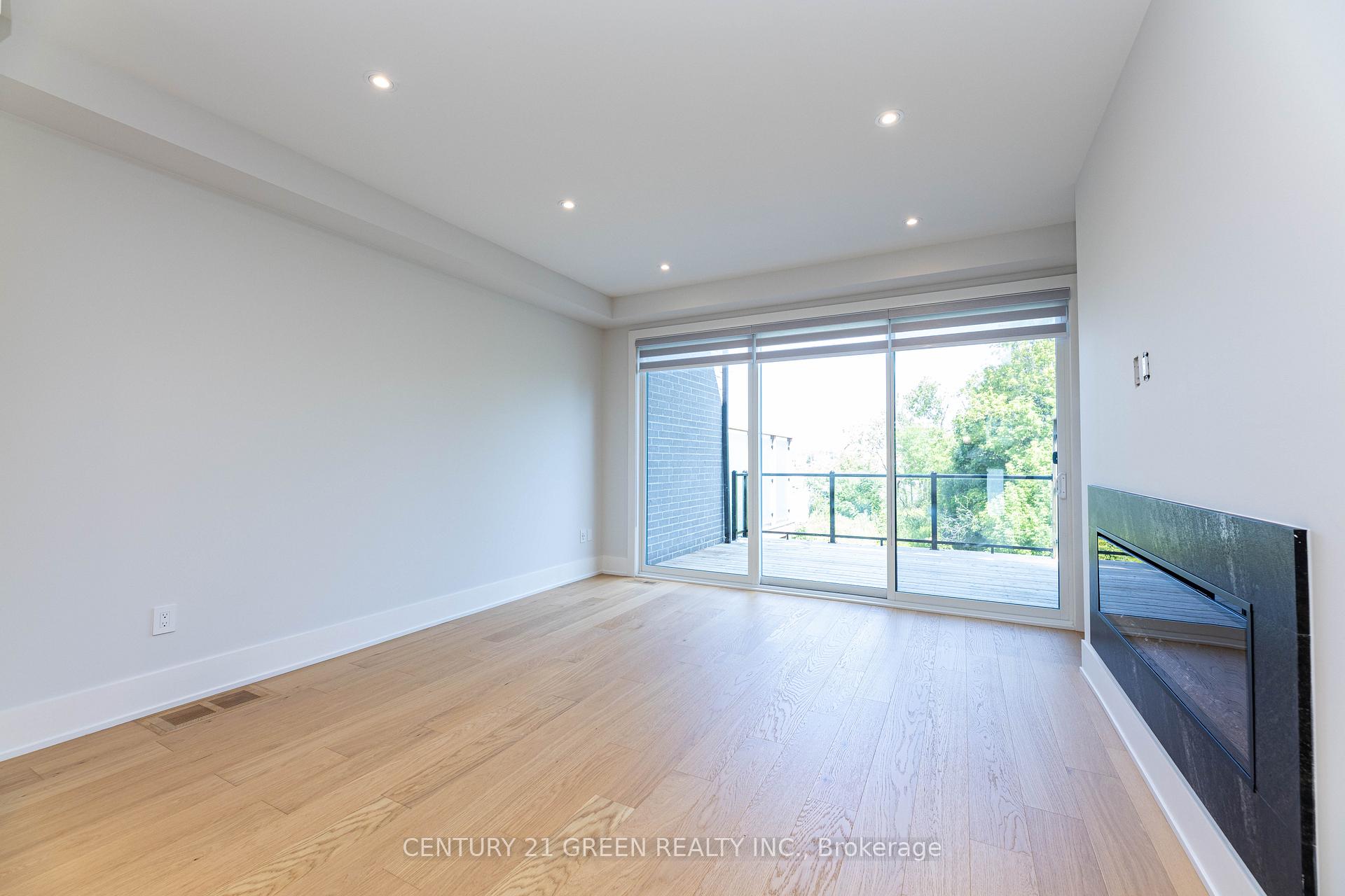 Photo 9 of 20 Sunset Beach Road, Richmond Hill, Oak Ridges Lake Wilcox — HOMEH